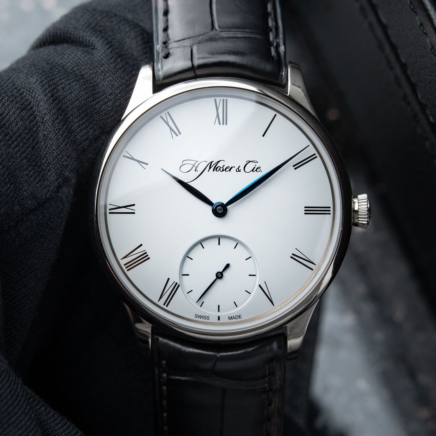 H.Moser & Cie. Venturer Small Seconds White Gold White Dial Leather 39mm