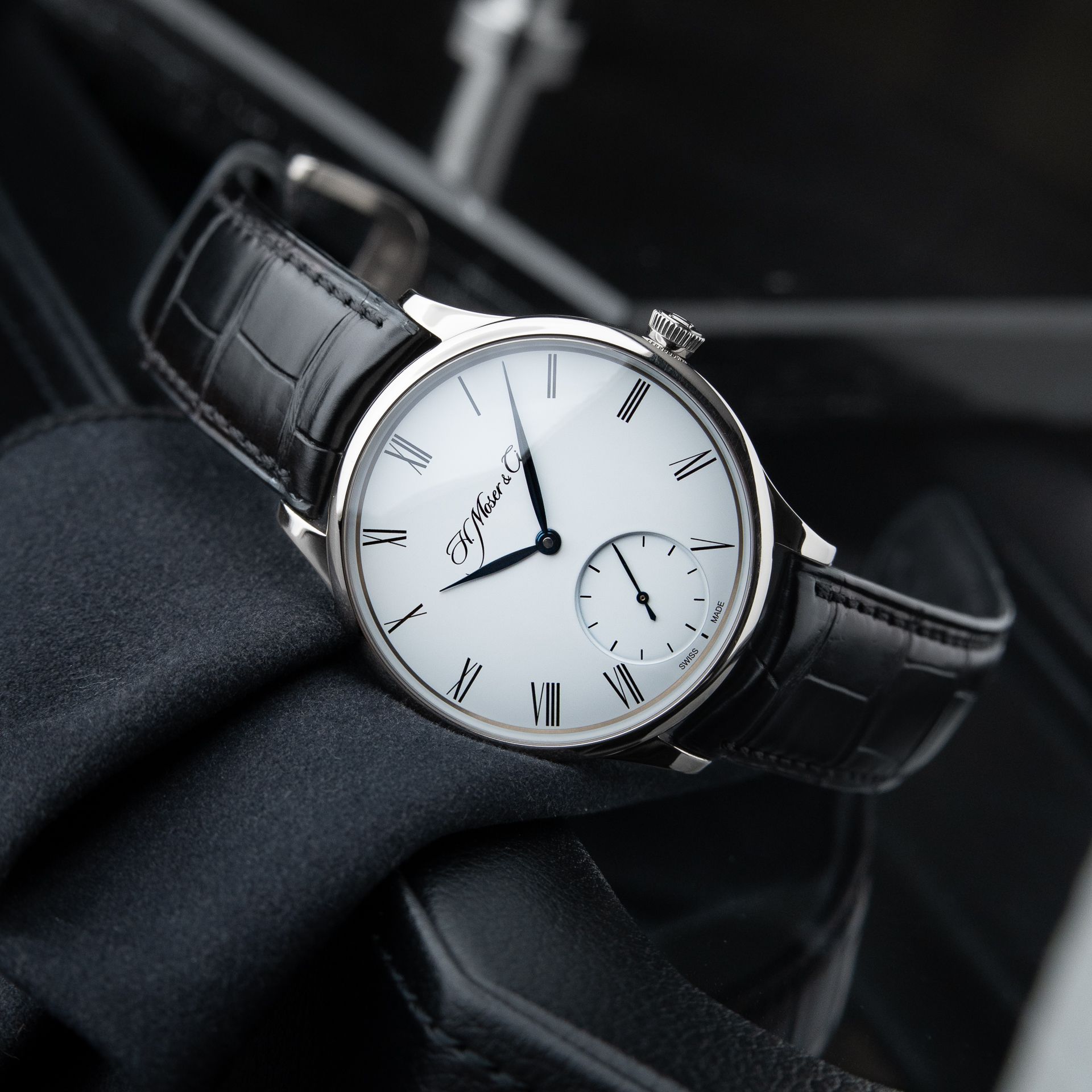 H.Moser & Cie. Venturer Small Seconds White Gold White Dial Leather 39mm