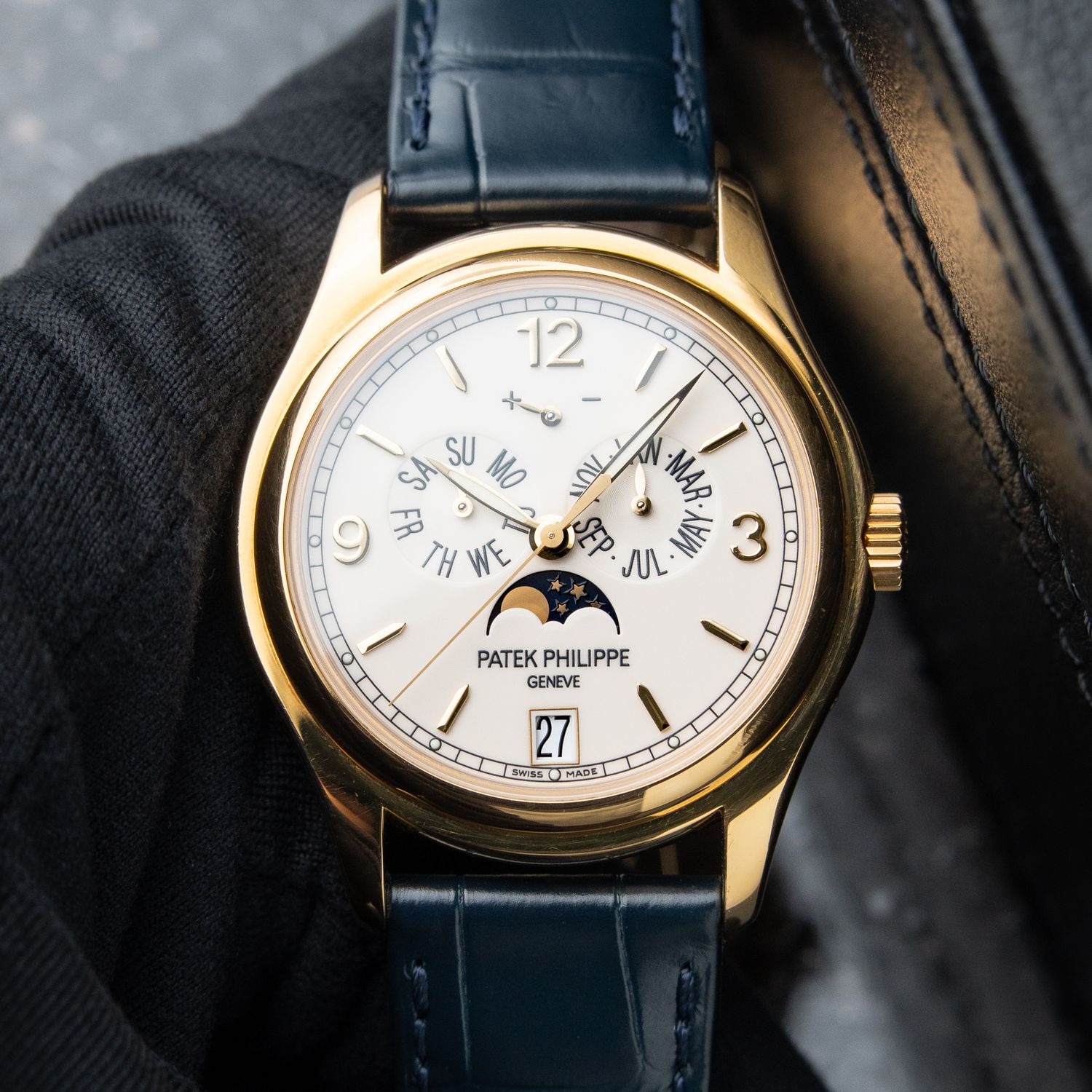 Patek Philippe Annual Calendar 5146J Moon Phase Yellow Gold Ivory Dial 39