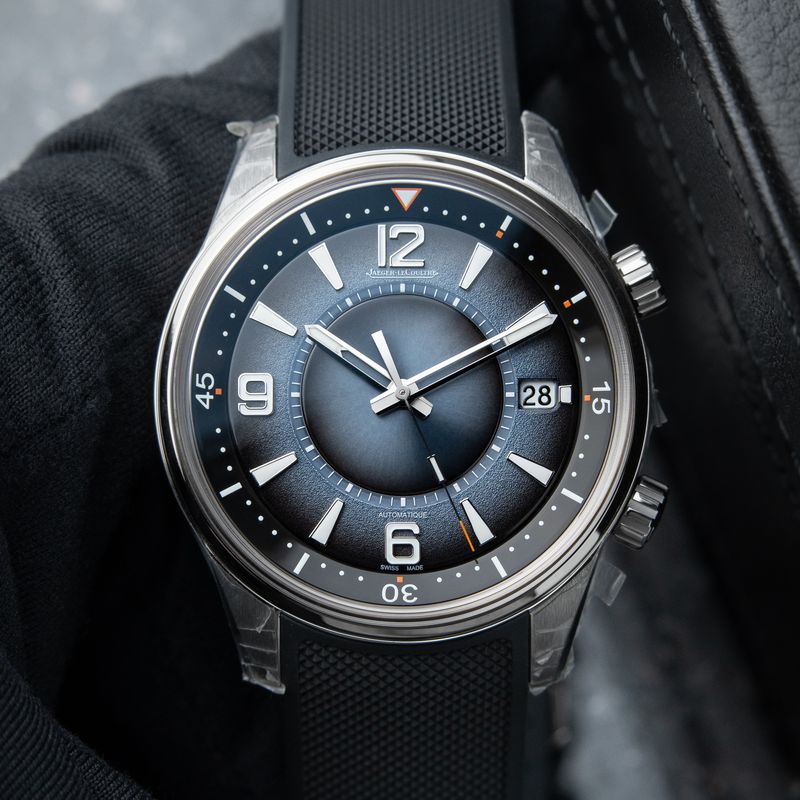 Jaeger-LeCoultre Polaris Date 200M STICKERED 9/2025 Grey Blue Steel 42mm 857.8.A0.S