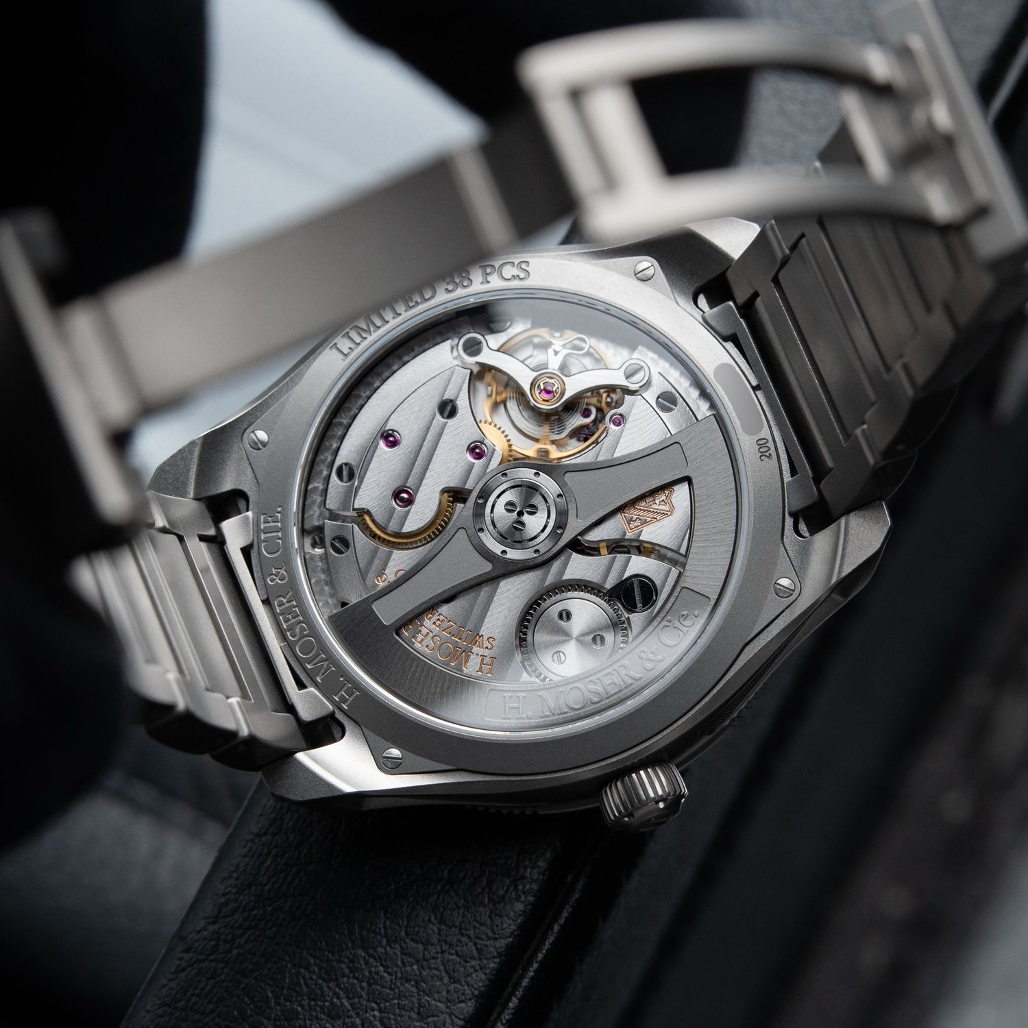 H.Moser & Cie. Pioneer Centre Seconds Rotating Bezel UNWORN 10
