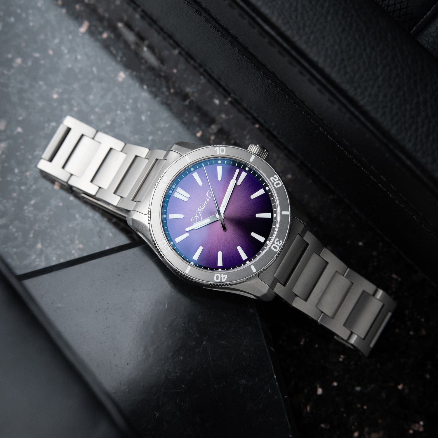 H.Moser & Cie. Pioneer Centre Seconds Rotating Bezel UNWORN 10