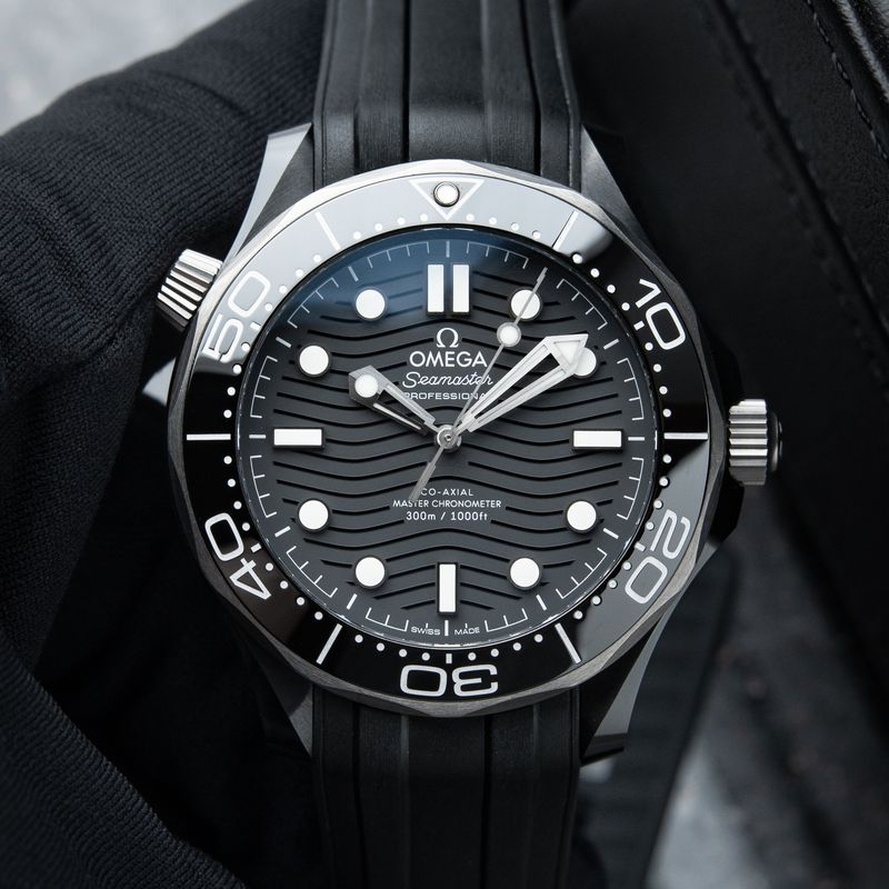 Omega Seamaster Diver 300M Black Ceramic Grey Dial Rubber Automatic Set
