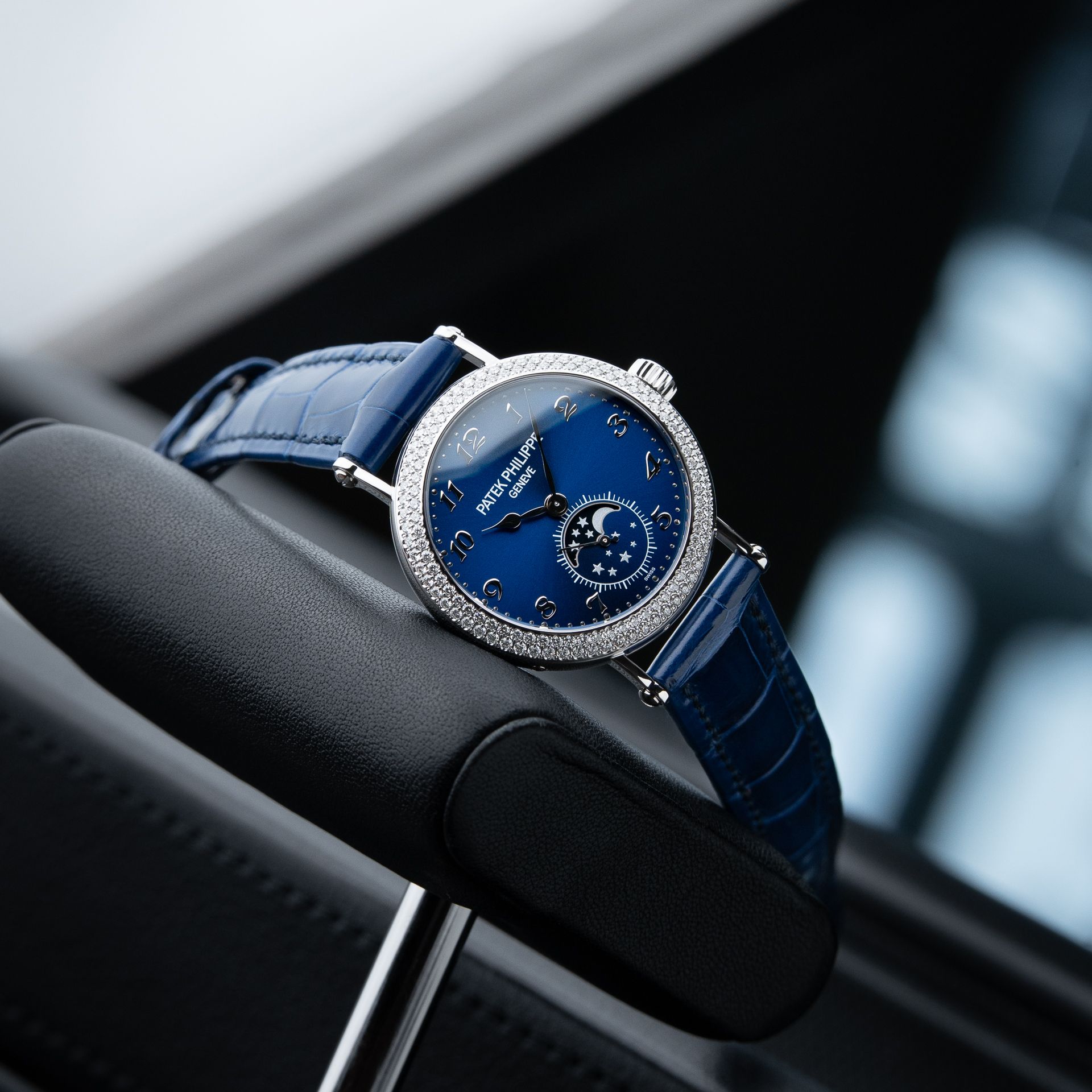 Patek Philippe Complications UNWORN 2025 Ladies Moon Phase Blue White Gold
