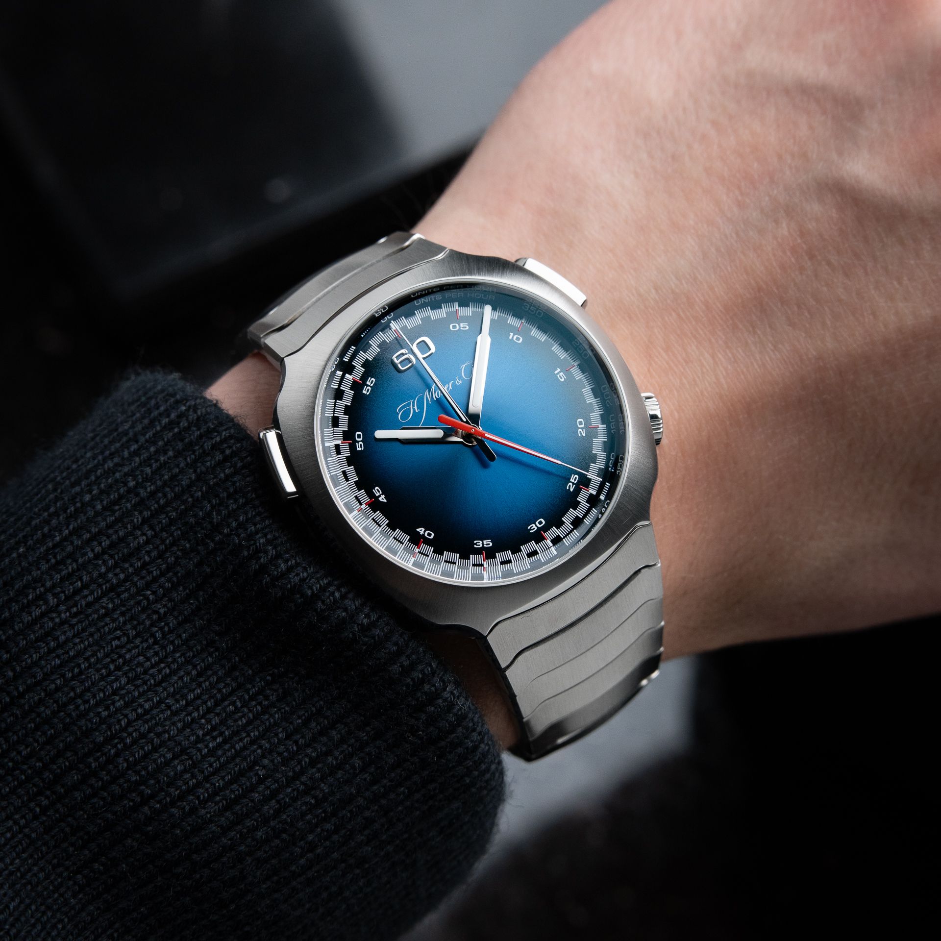 H. Moser & Cie. Streamliner GEN 1 Flyback Chronograph Blue Steel Bracelet