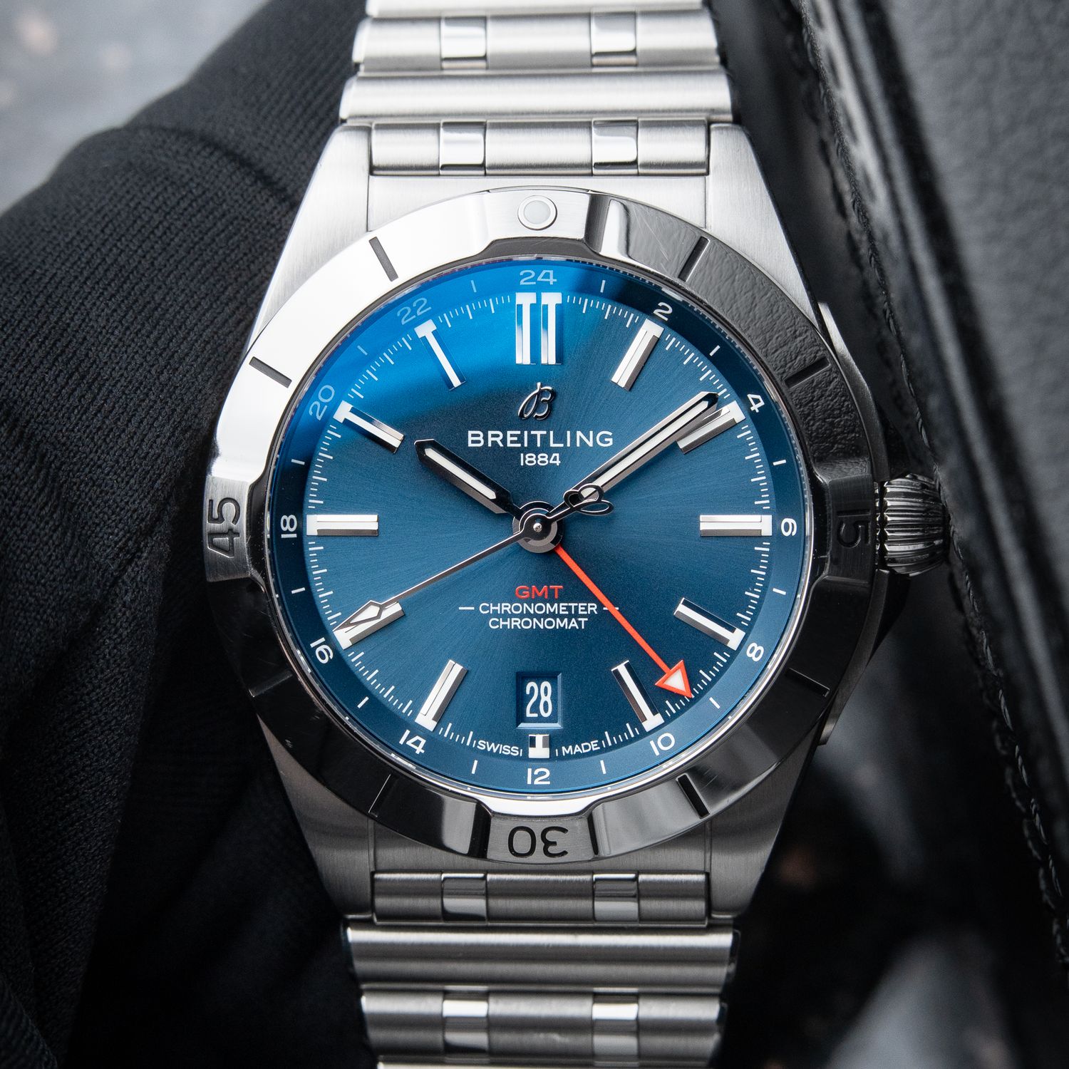 Breitling Chronomat Automatic 2025 GMT 40 Blue Sunburst Steel Bracelet Set