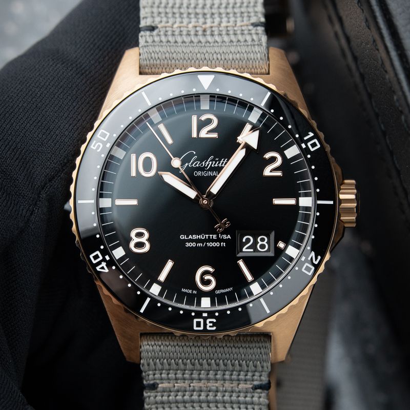 Glashütte Original SeaQ Panoramadatum Panorama Date 8/2024 Rose Gold Black Diver 300M