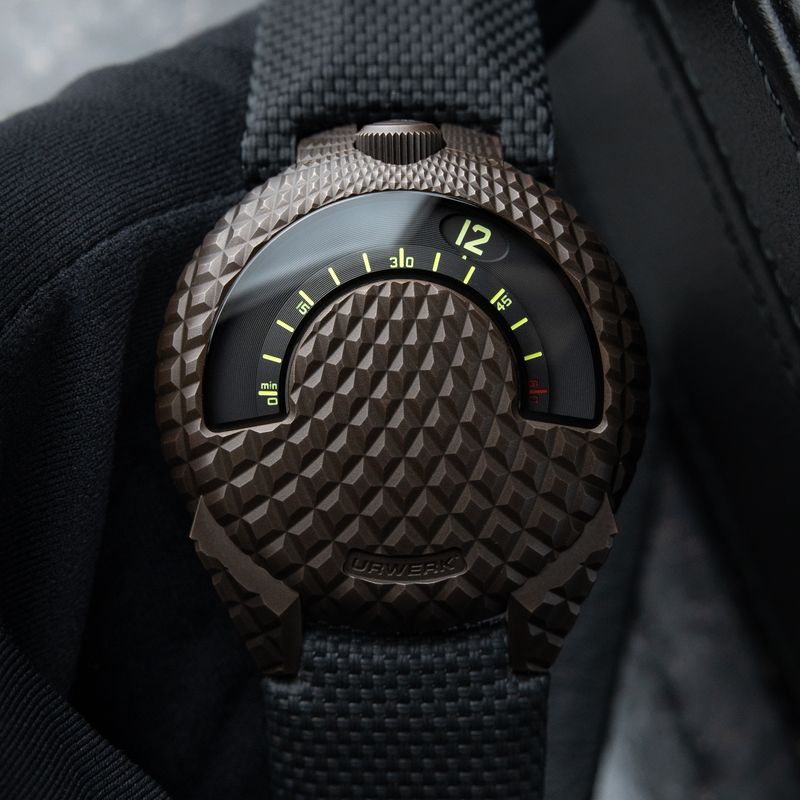 URWERK UR-101 T-Rex Wandering Hours 11/2025 Bronze Limited Edition 41 Set