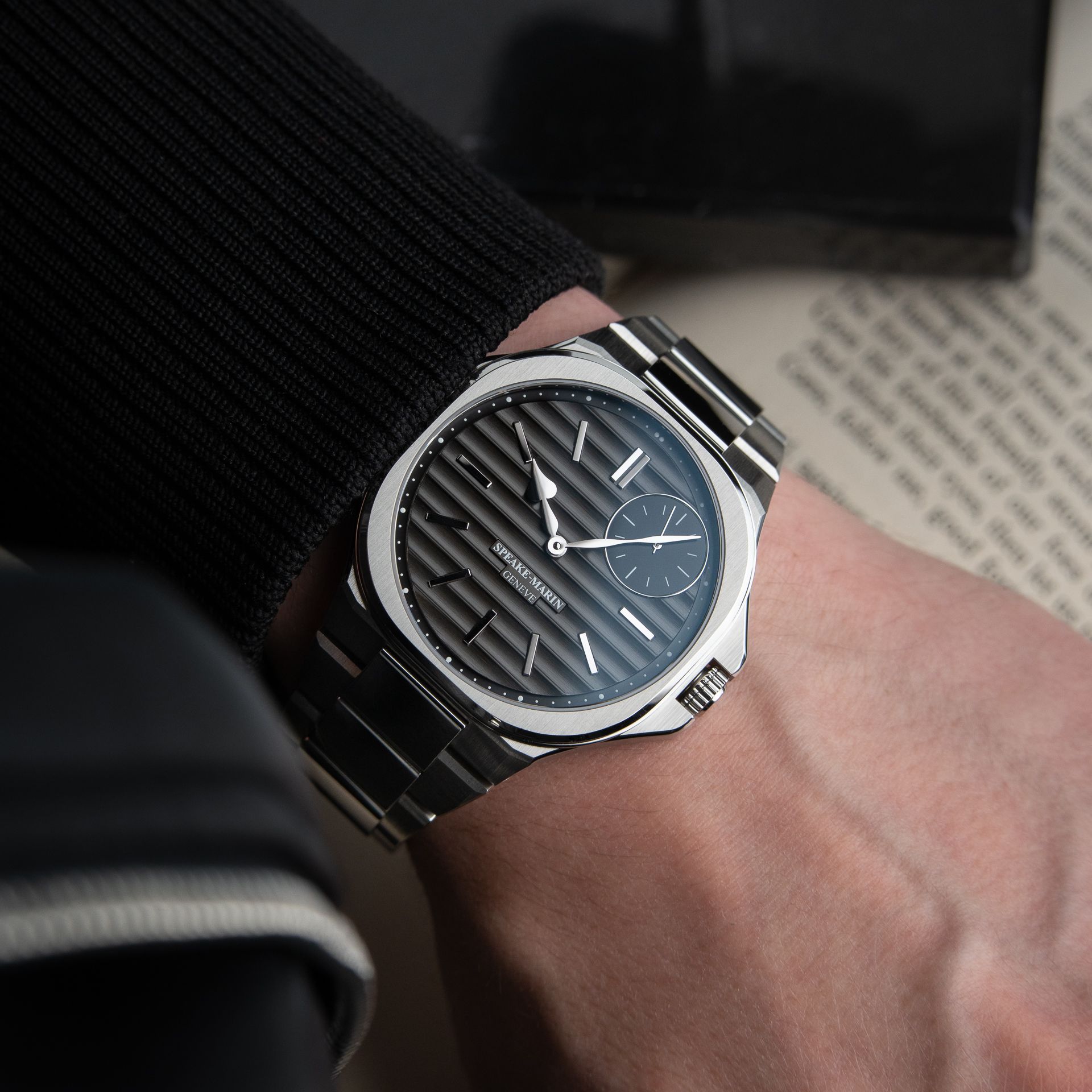 Speake-Marin Ripples Original La City Black Grey Dial Steel Bracelet 40.3