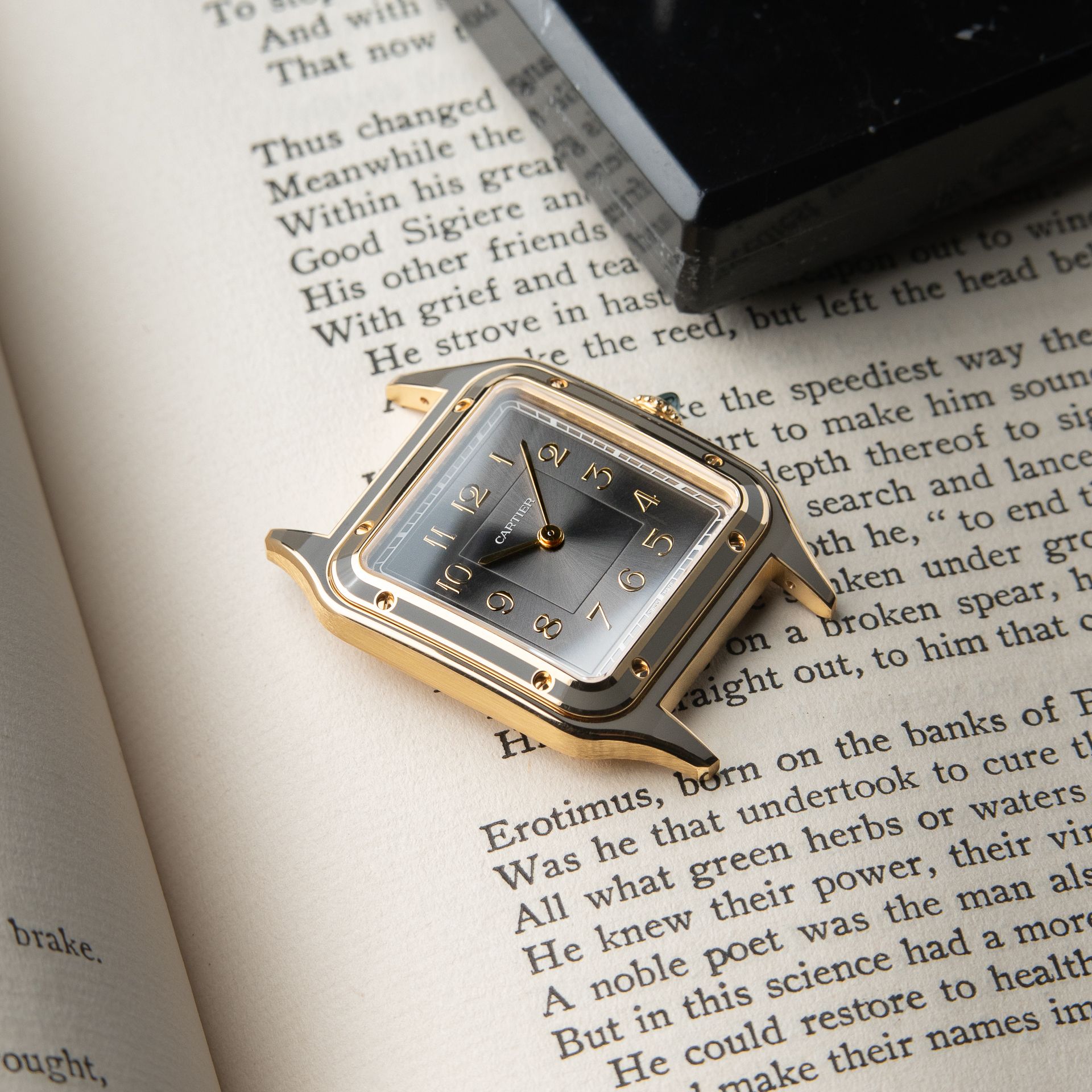 Cartier Santos Dumont UNWORN 6/2025 Large Model Yellow Gold Grey Lacquer Sunburst