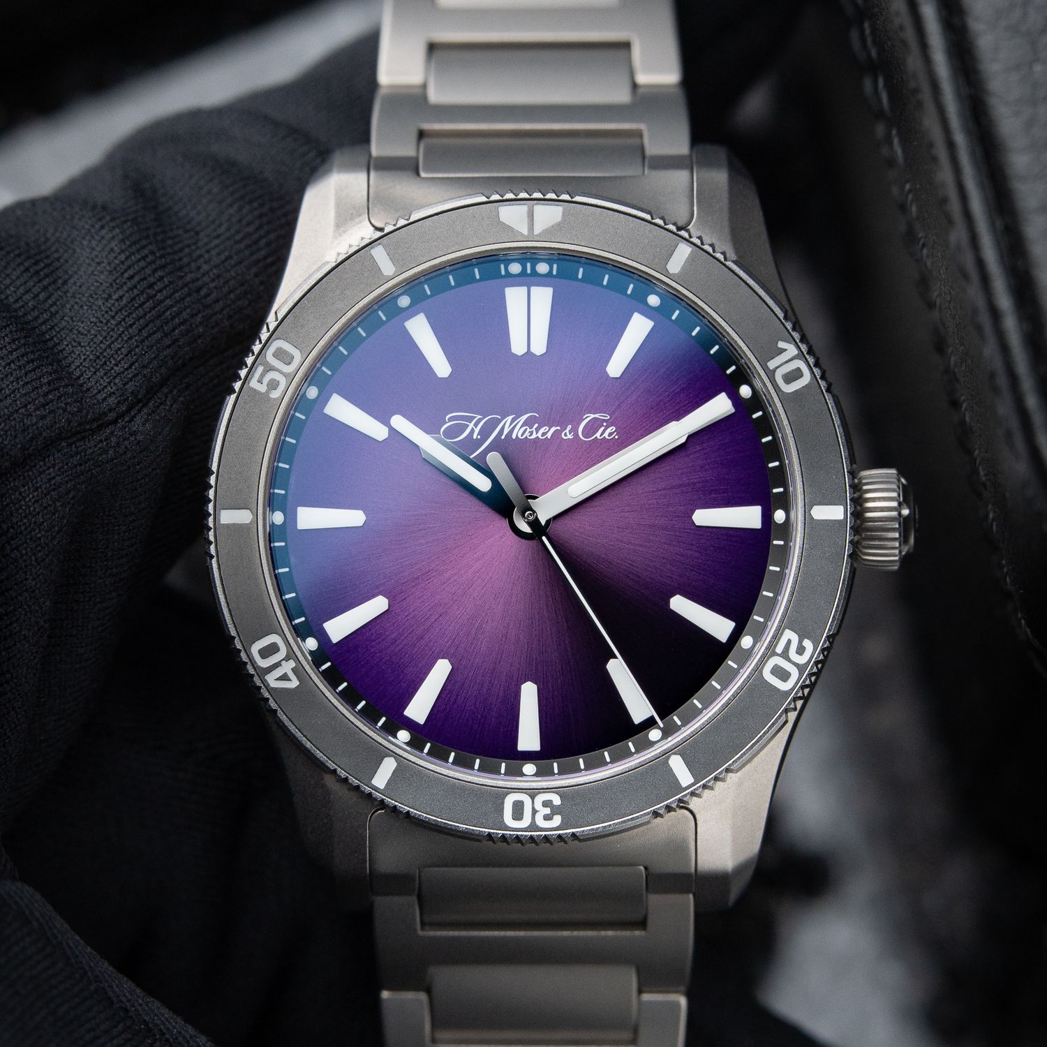 H.Moser & Cie. Pioneer Centre Seconds UNWORN 10/2025 Limited Edition Purple Mist Titanium