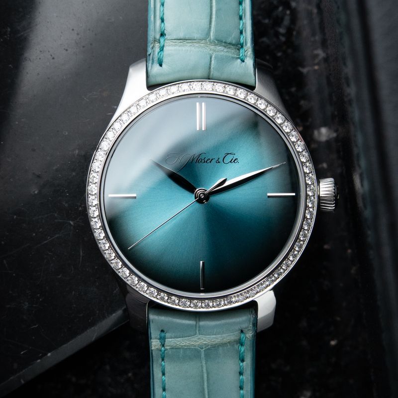 H.Moser & Cie. Endeavour CLEAN 8/2025 Diamonds Purity Blue Lagoon Limited Edition