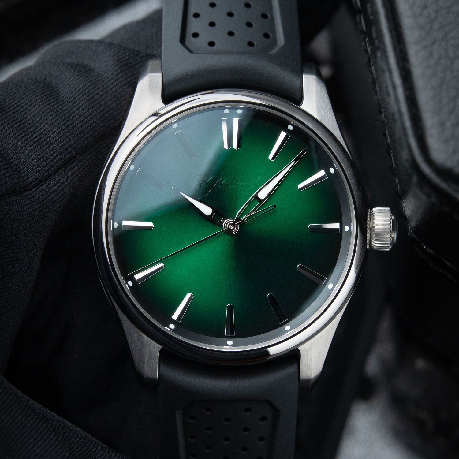 H.Moser & Cie. Pioneer Centre Seconds UNWORN 2026 Cosmic Green Steel 40mm