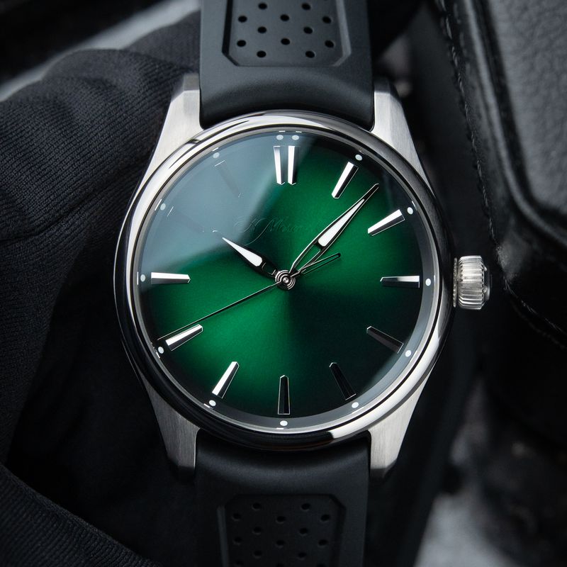 H.Moser & Cie. Pioneer Centre Seconds UNWORN 2026 Cosmic Green Steel 40mm
