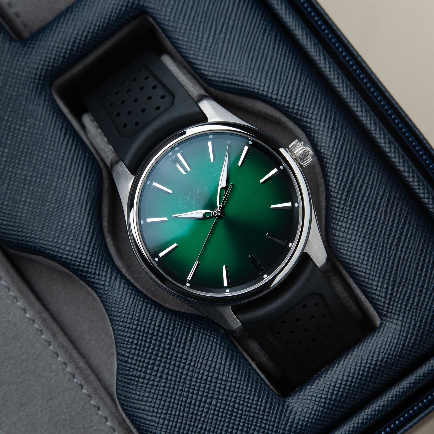 希少 USA製 46 sears シアーズ オールインワン モスグリーン H.Moser & Cie. Pioneer Centre Seconds UNWORN 2026 Cosmic Green