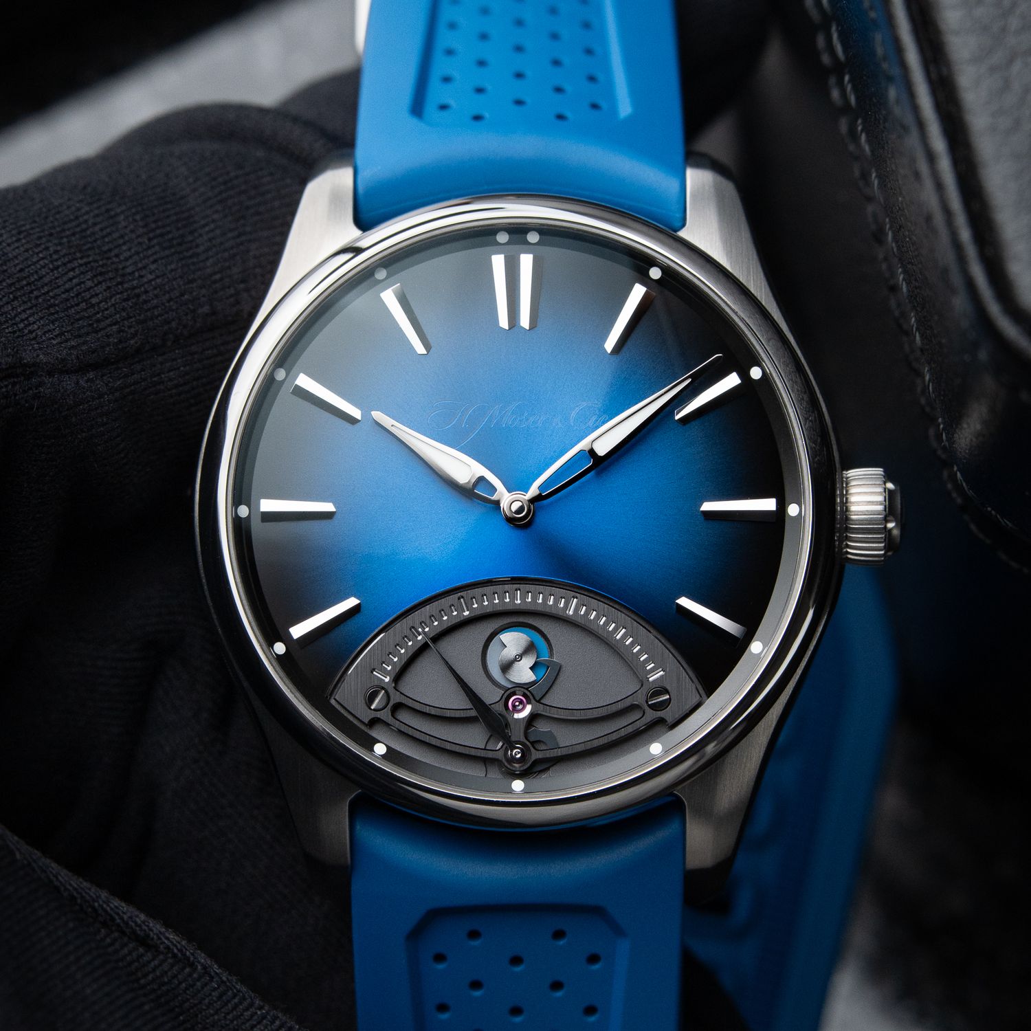 H.Moser & Cie. Pioneer Retrograde Seconds UNWORN 2026 Midnight Blue Fume