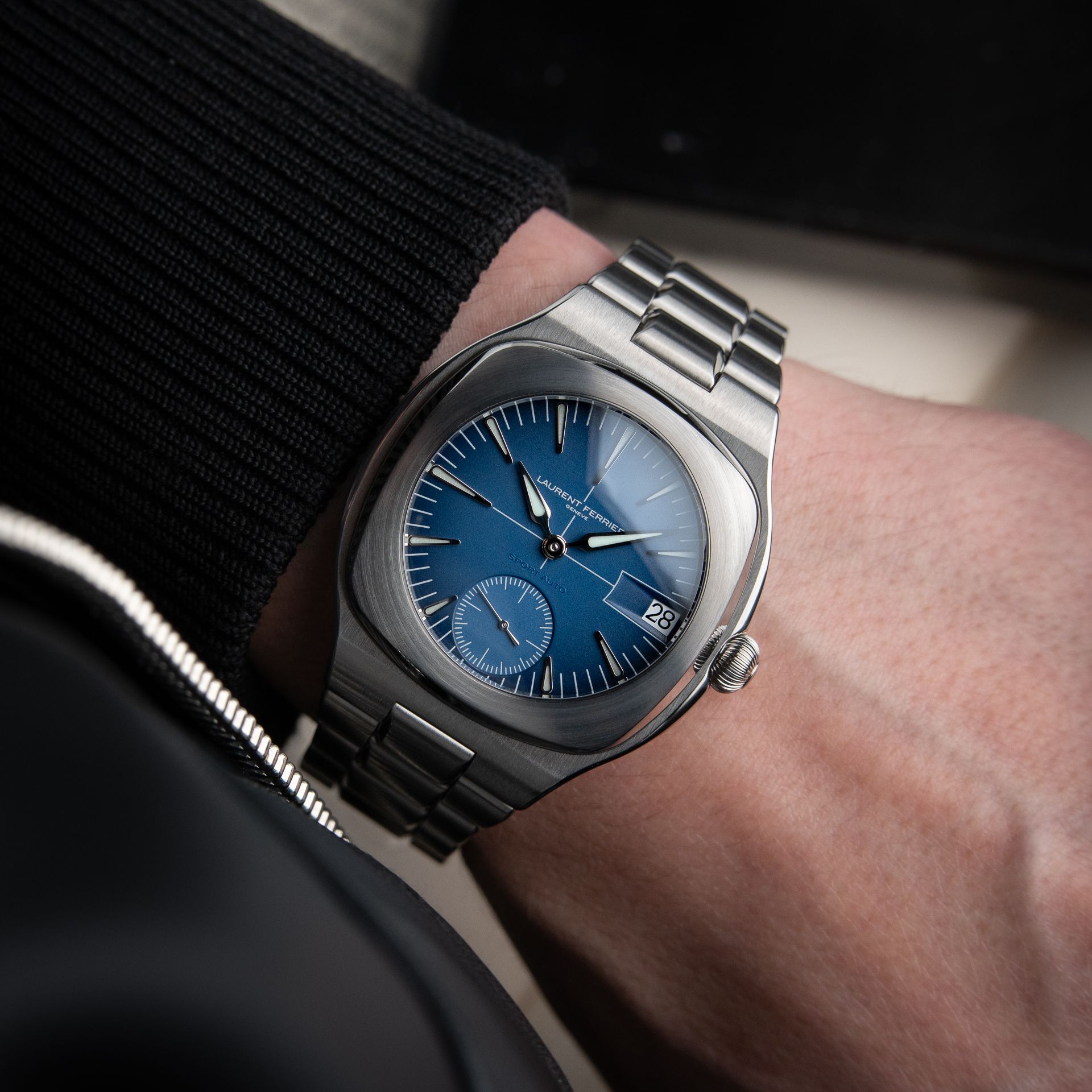 Laurent Ferrier Sport Automatic UNWORN 9/2025 Titanium Bracelet Blue Dial