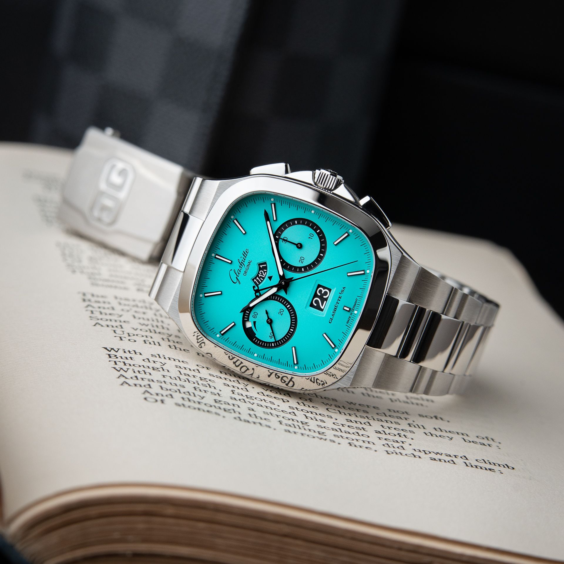 Glashutte Original Seventies UNWORN 5/2024 Chronograph Panorama Date Blue Bracelet Limited Edition