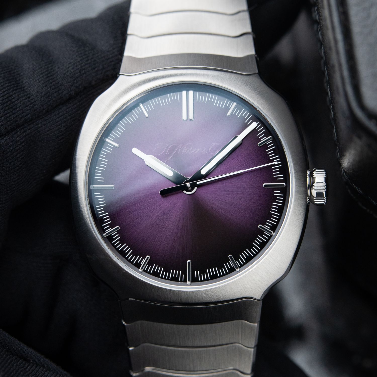 H.Moser & Cie. Streamliner 3/2025 Centre Seconds Purple Haze Bracelet 40