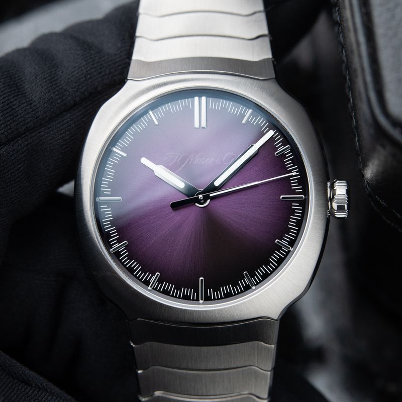 H.Moser & Cie. Streamliner 3/2025 Centre Seconds Purple Haze Bracelet 40