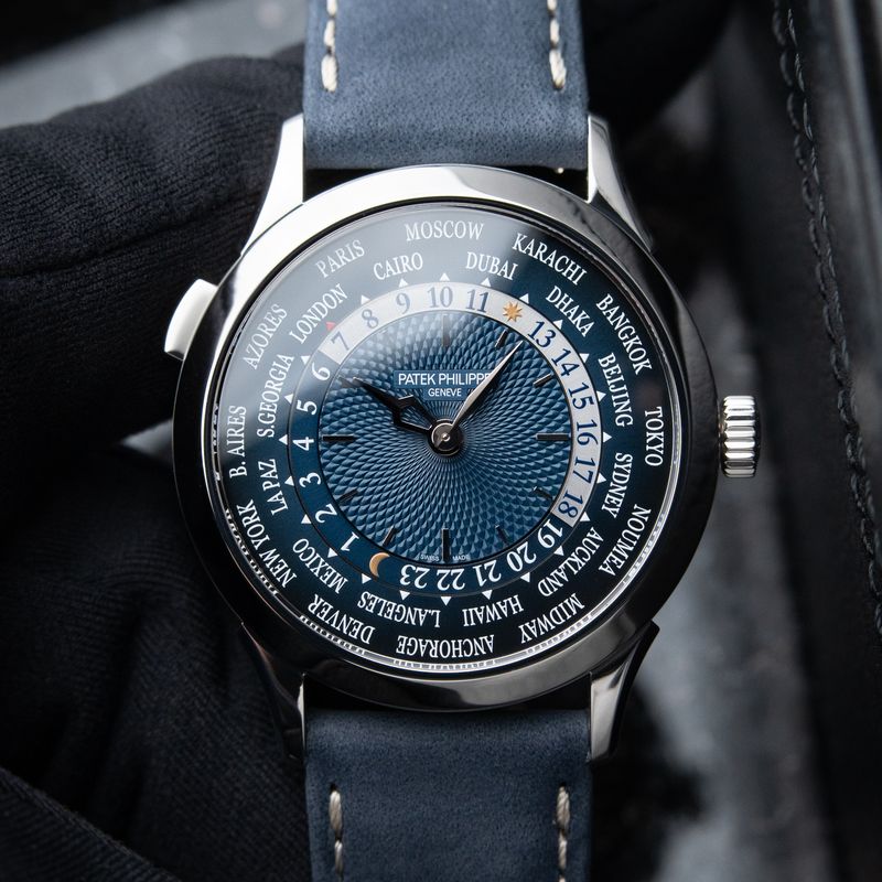 Patek Philippe Complications World Time Platinum Blue Dial 38.5 Automatic