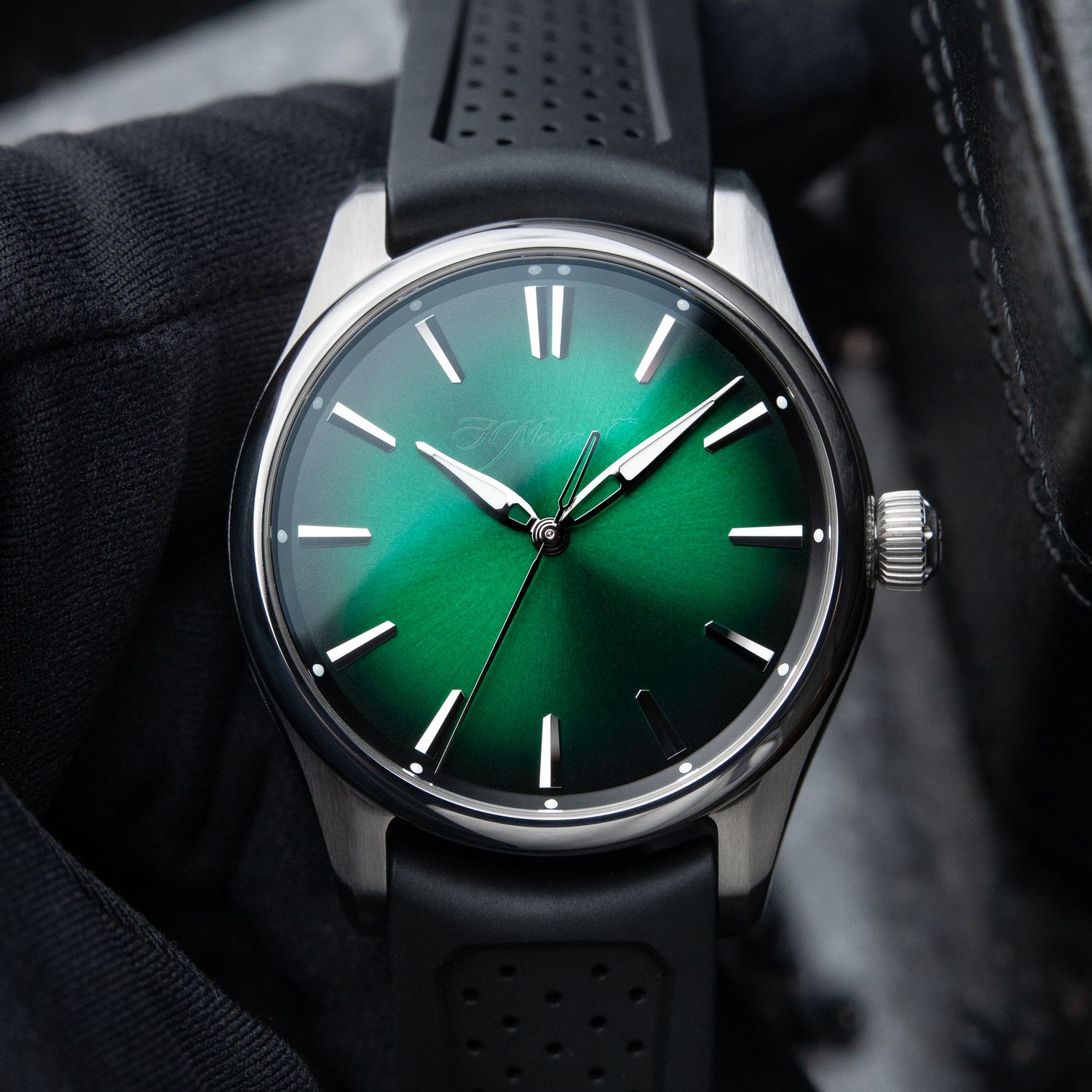 H.Moser & Cie. Pioneer Centre Seconds UNWORN 2026 Cosmic Green Steel 40mm