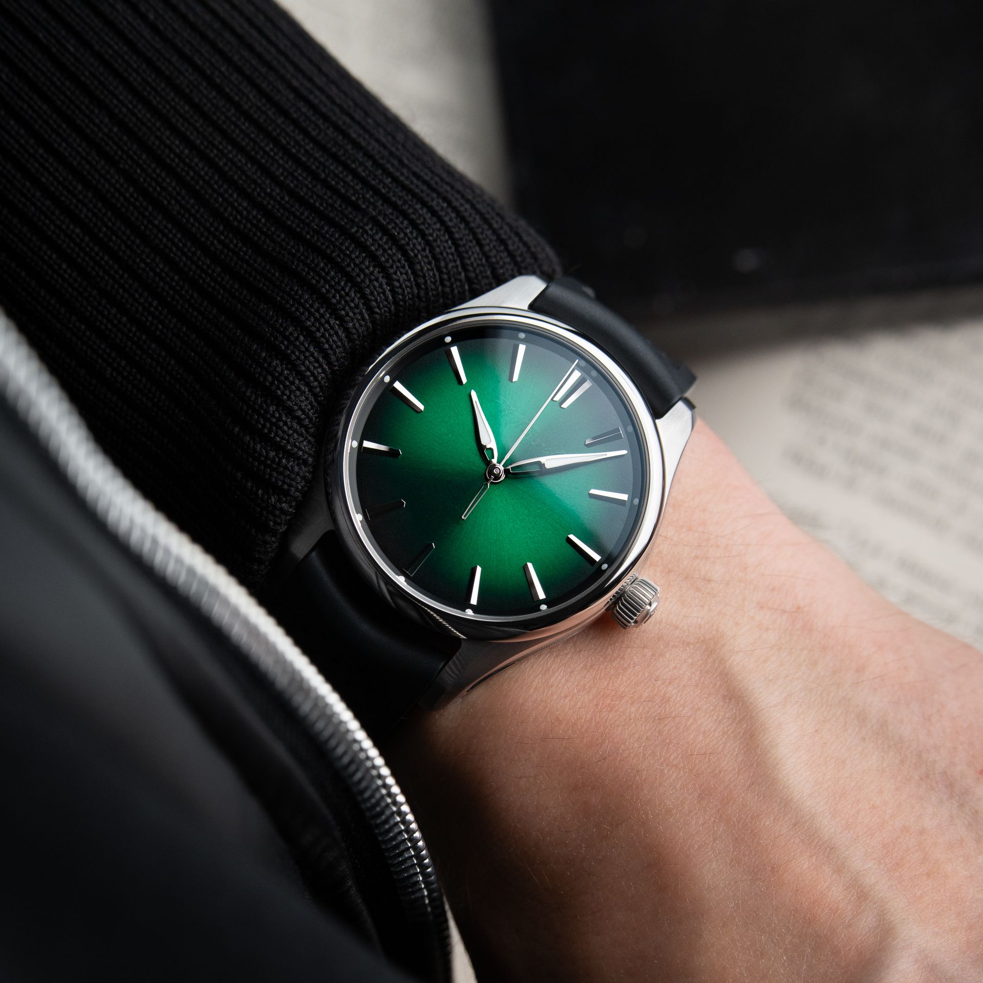 H.Moser & Cie. Pioneer Centre Seconds UNWORN 2026 Cosmic Green Steel 40mm