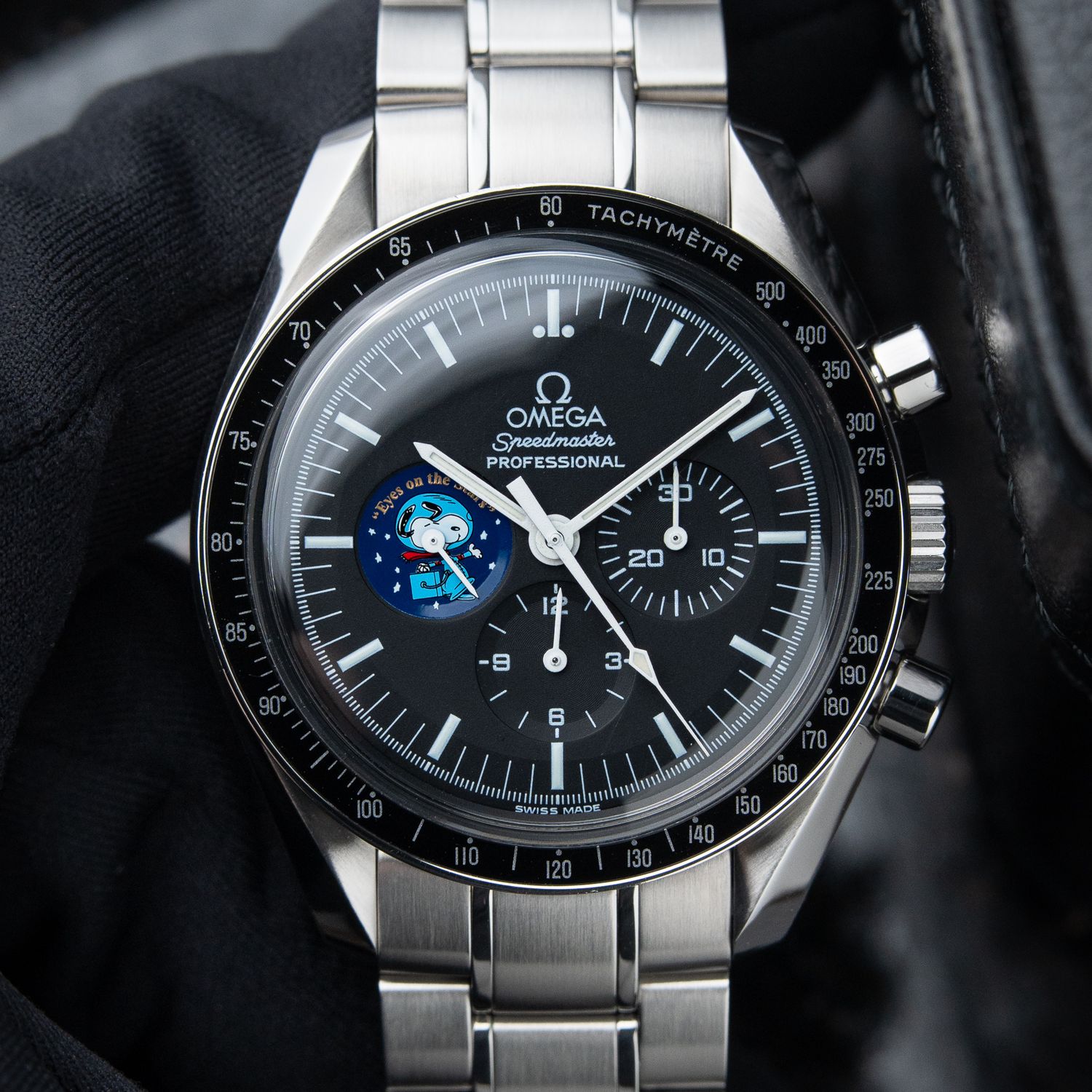 Omega Speedmaster Professional Moonwatch Snoopy Award Limited Edition Chronograph Steel