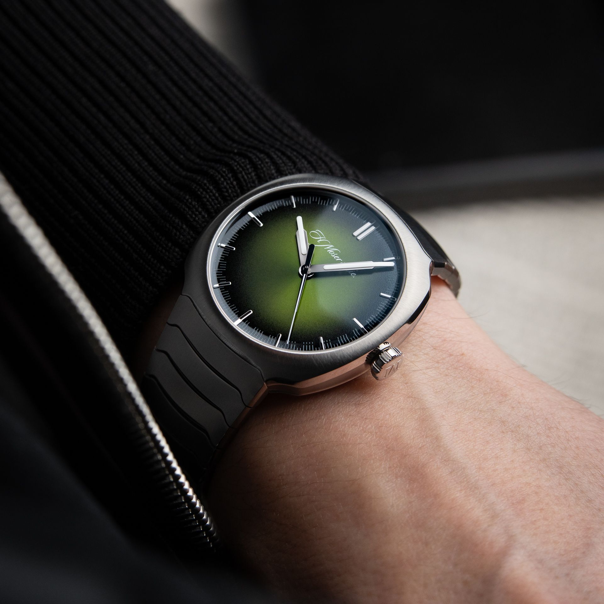 H.Moser & Cie. Streamliner Centre Seconds Green Dragon Steel Bracelet 40mm