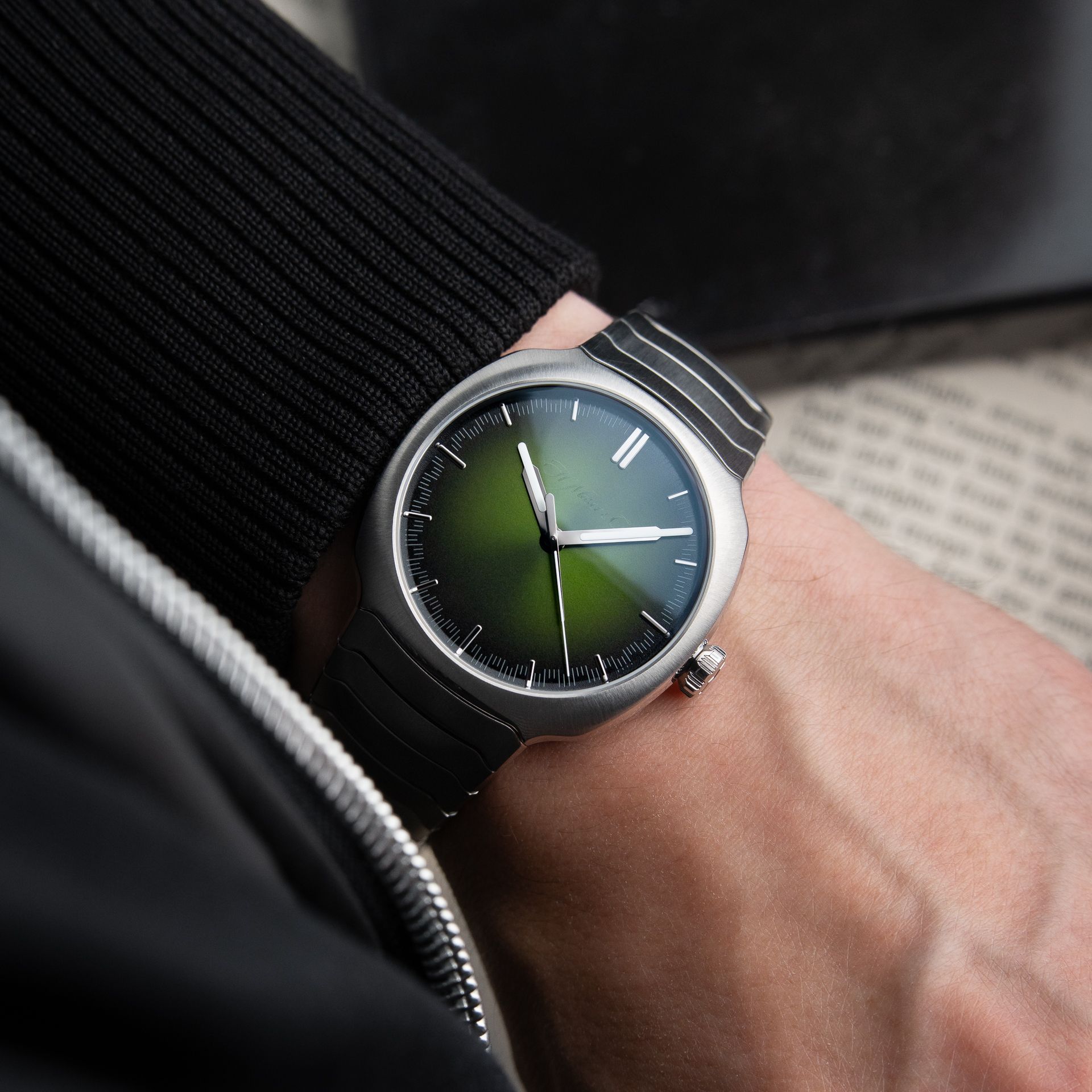 H.Moser & Cie. Streamliner 2026 Centre Seconds Matrix Green Bracelet 40mm
