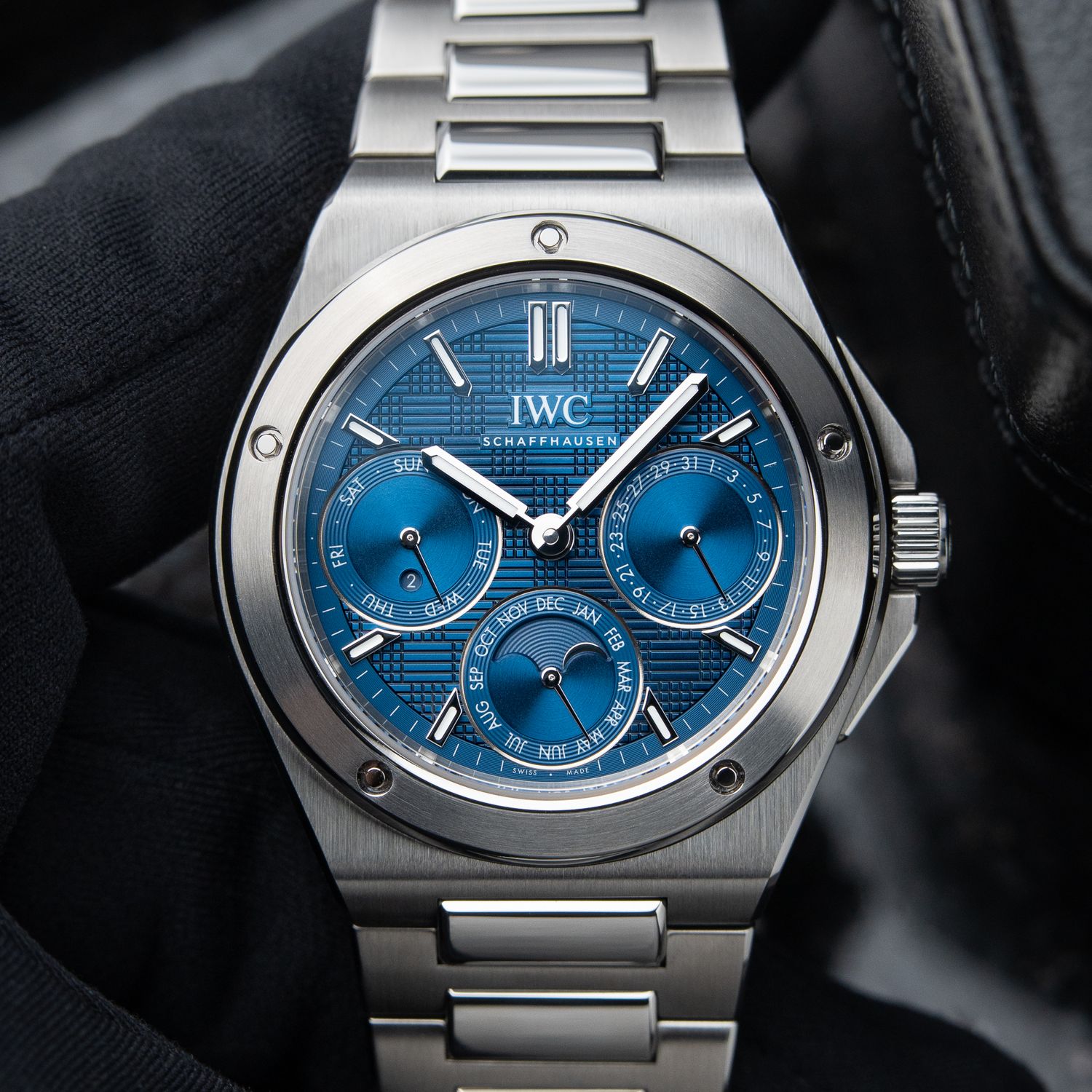 IWC Ingenieur UNWORN 2026 Perpetual Calendar Moon Phase Blue Dial Steel 41