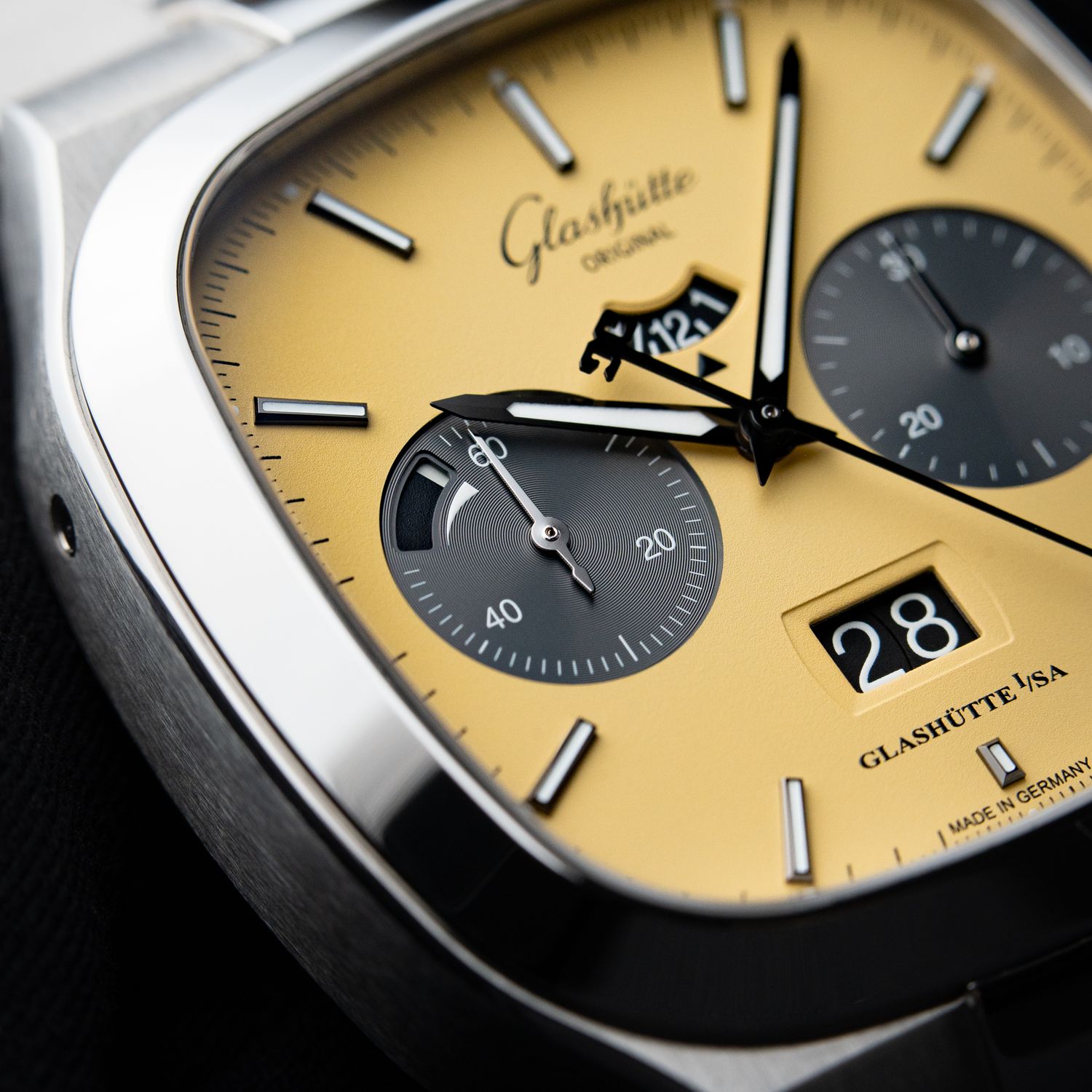 Glashütte Original Seventies Chronograph Panorama Date Golden Bay