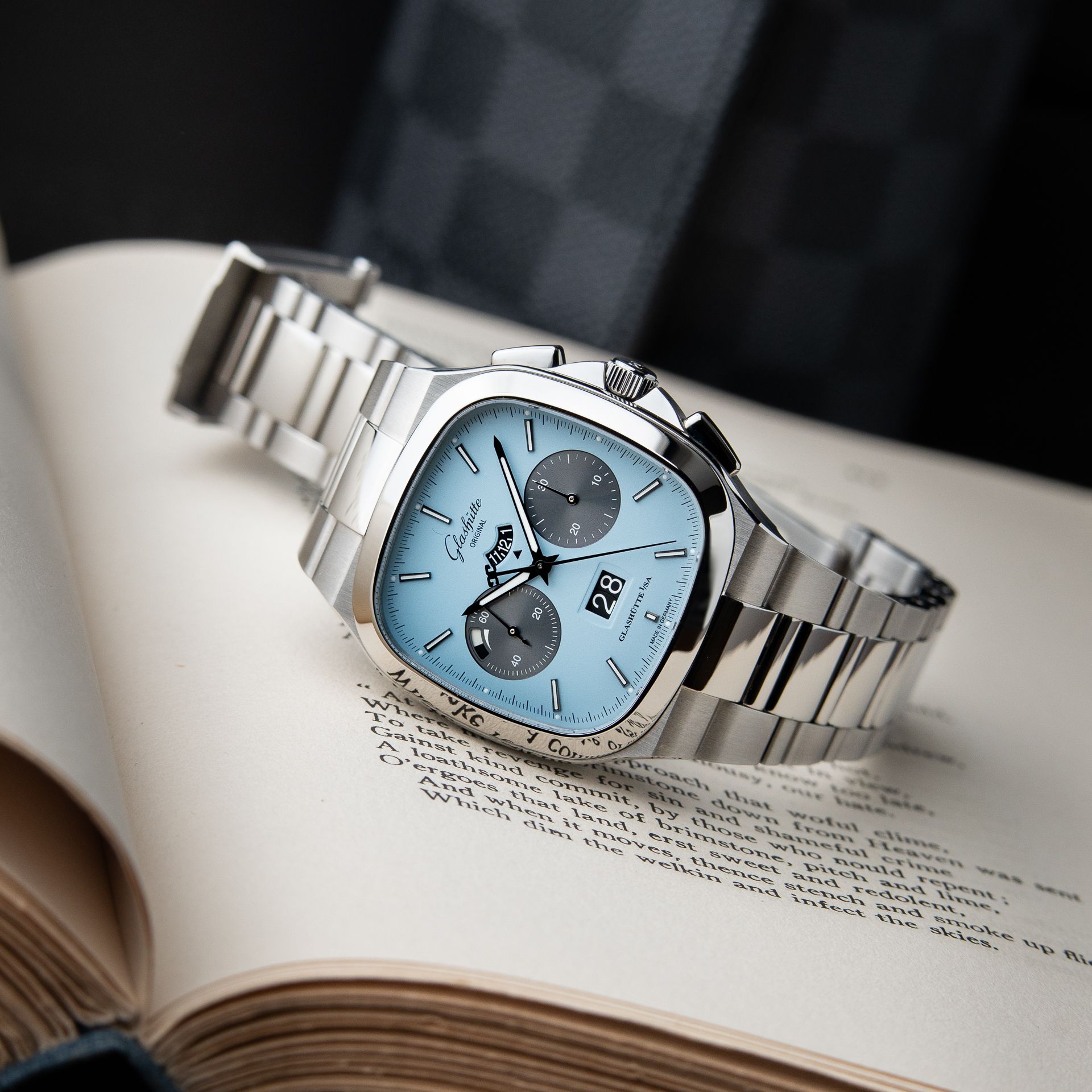 Glashütte Original Seventies Chronograph Panorama Date Ocean Breeze Blue Limited Edition Glashutte