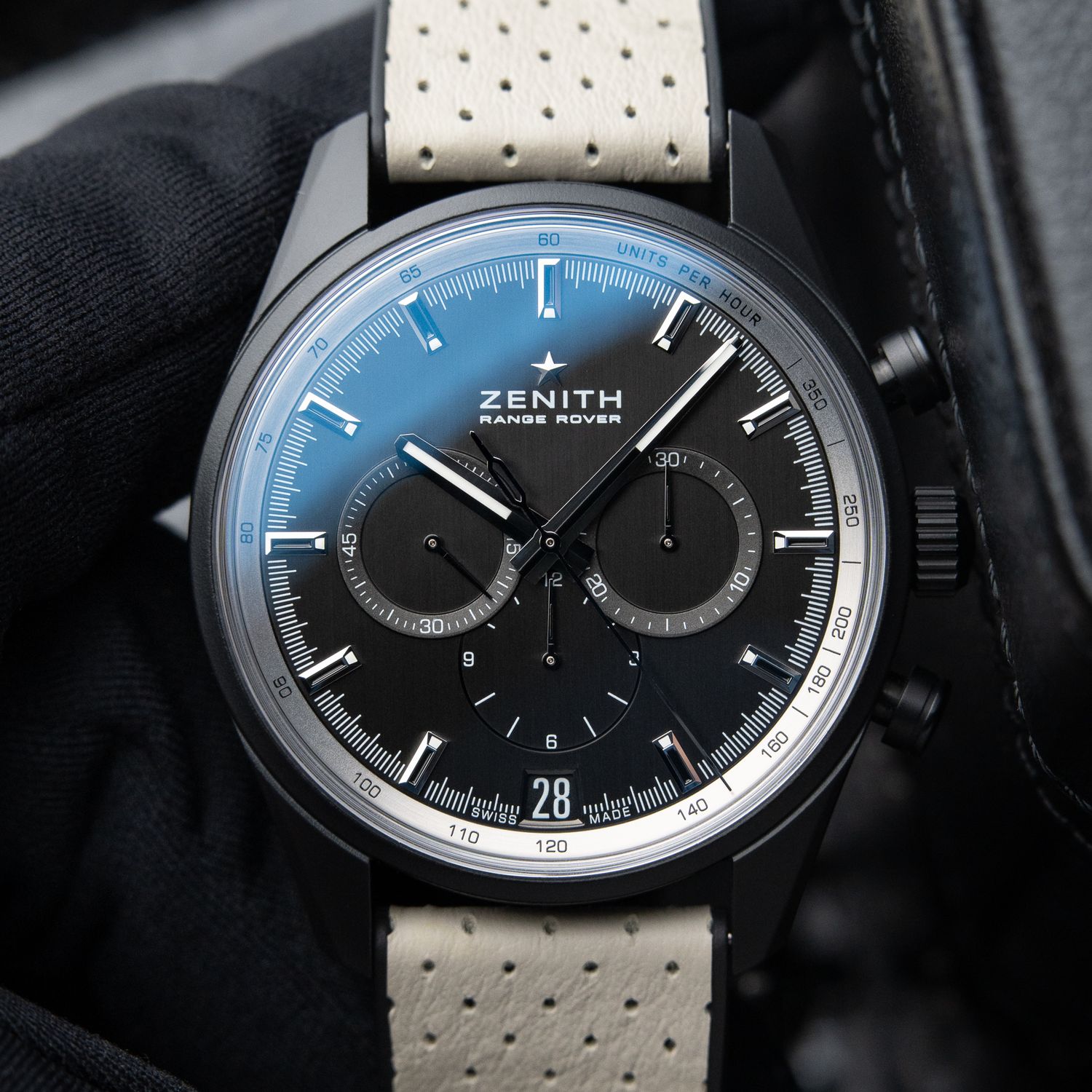 Zenith Chronomaster El Primero 36000 Range Rover Special Edition Ceramized
