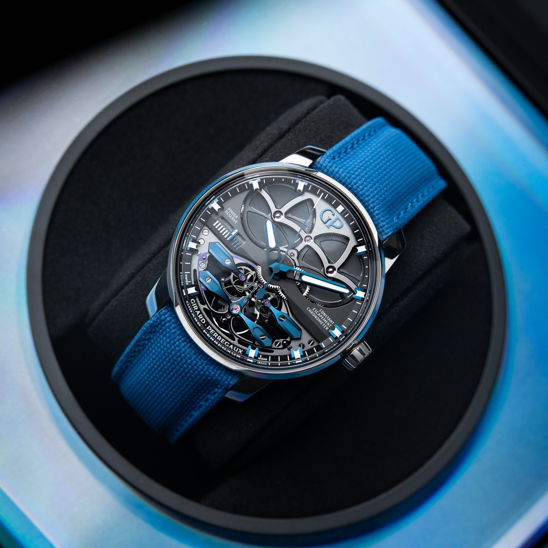 Girard Perregaux Neo Constant Escapement UNWORN 2026 Limited Edition Blue Titanium 93510