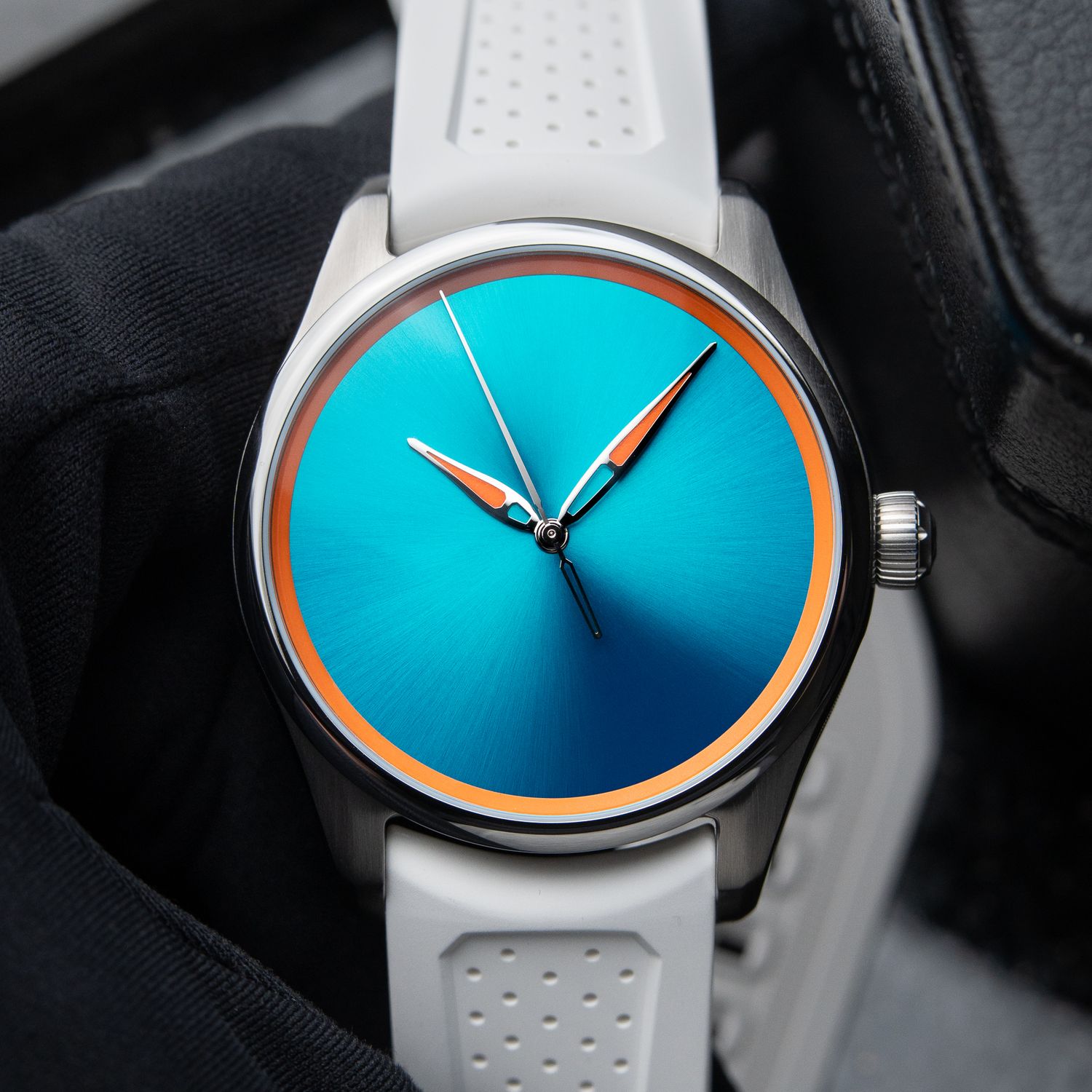 H.Moser & Cie. Pioneer Centre Seconds UNWORN 3/2026 Spiced Aqua Turquoise H.Moser & Cie. Pioneer Centre Seconds UNWORN 3/2026 Spiced Aqua Turquoise
