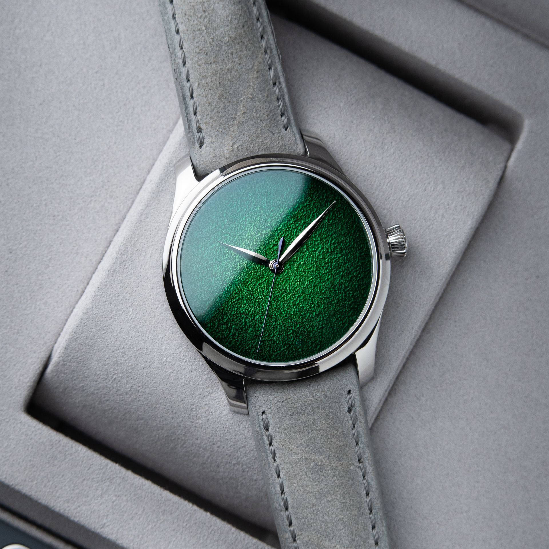H.Moser & Cie. Endeavour UNWORN 4/2026 Centre Seconds Concept Lime Green