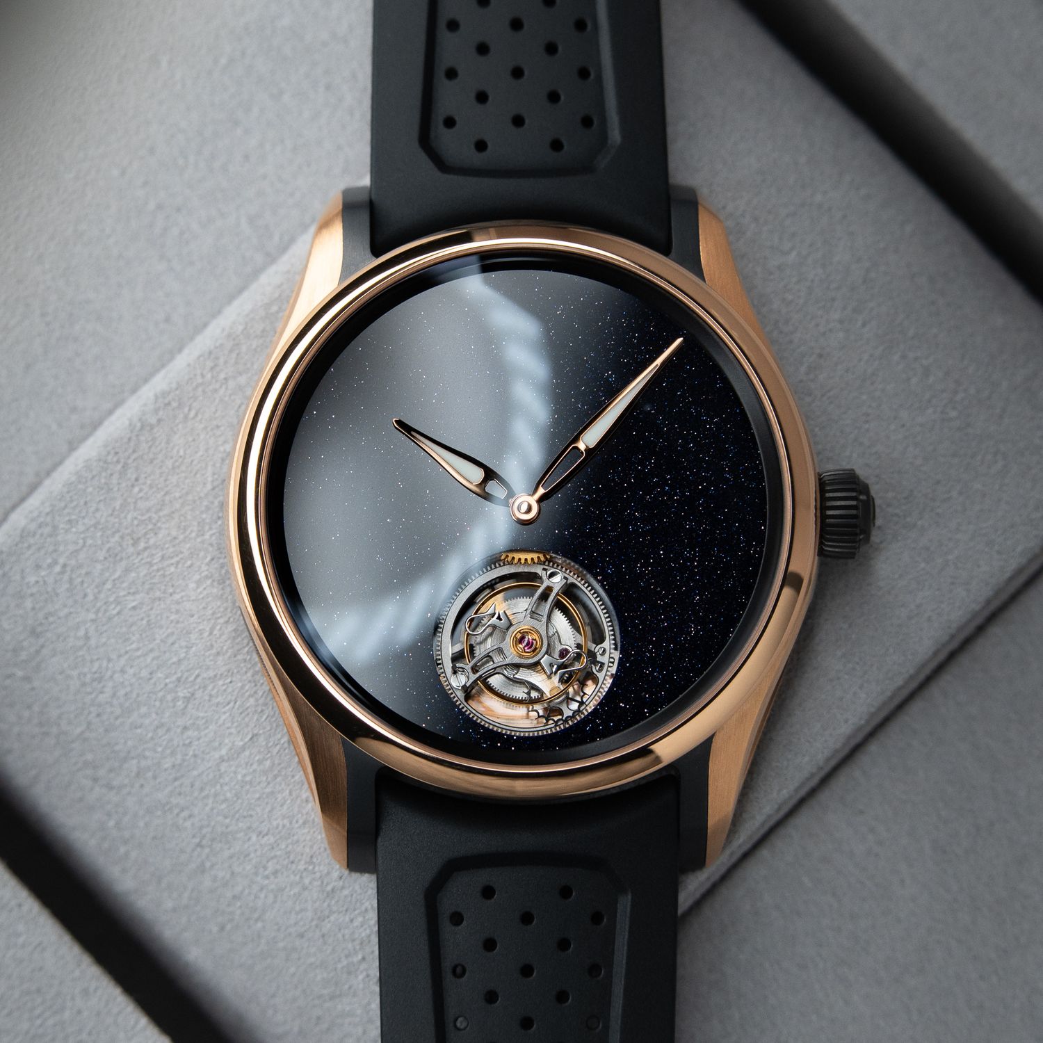 H. Moser & Cie. Pioneer RARE Tourbillon Concept Aventurine Bucherer Limited Edition Rose Gold DLC Titanium H. Moser & Cie. Pioneer RARE Tourbillon Concept Aventurine Bucherer Limited Edition Rose Gold DLC Titanium