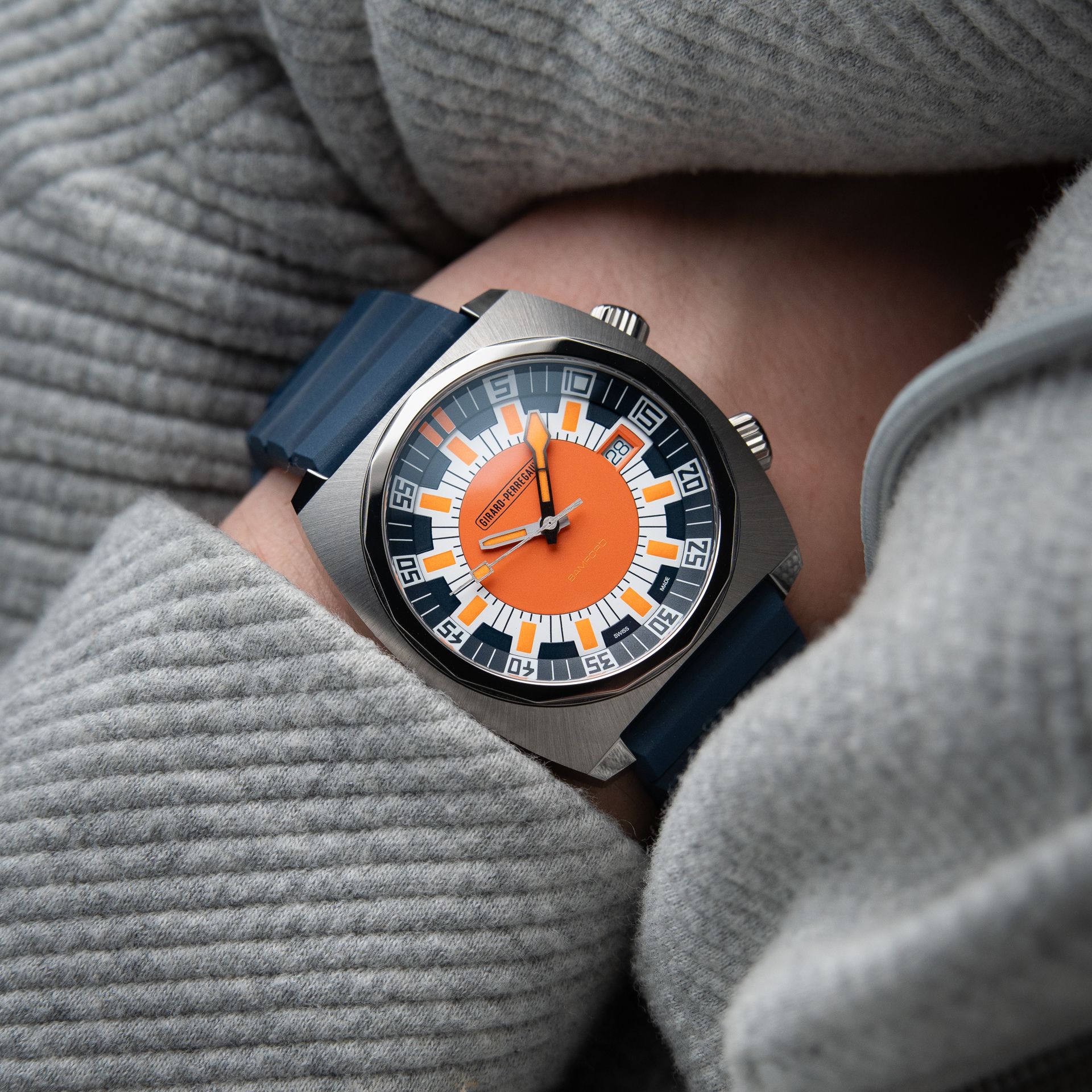 Girard Perregaux Deep Diver Legacy Edition UNWORN 9/2025 Titanium Orange Blue