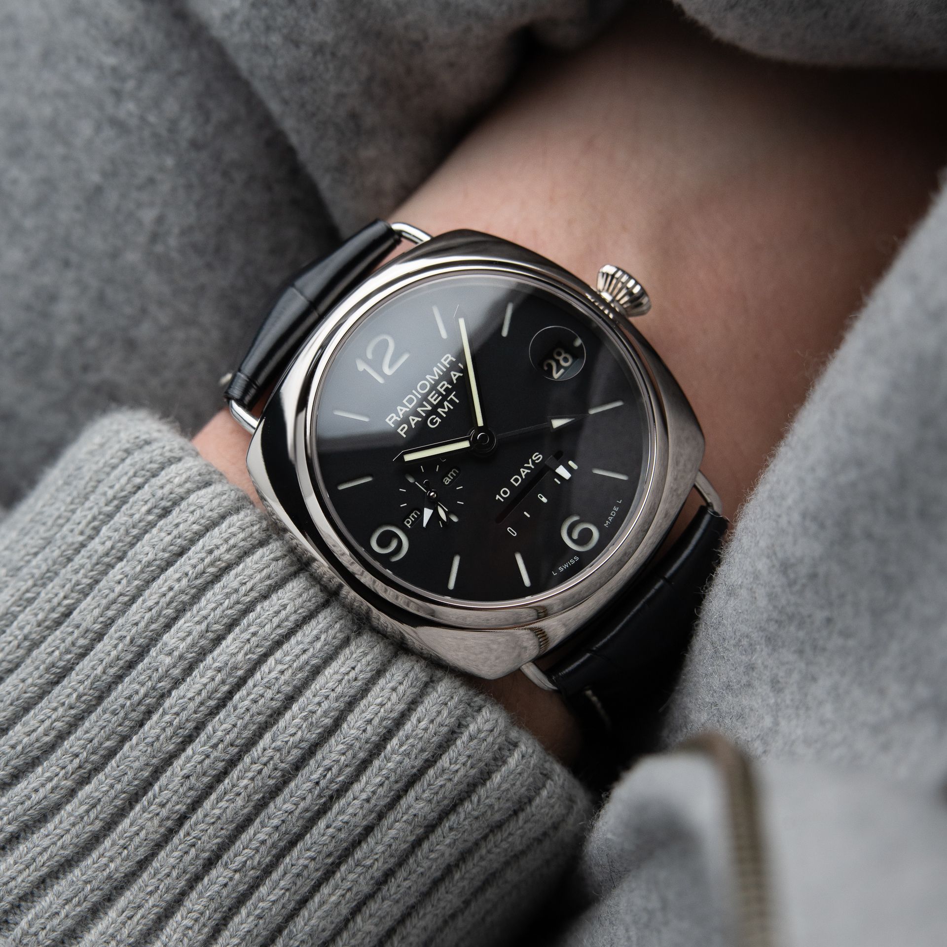 Panerai Radiomir 10 Days GMT SERVICED Limited Edition White Gold Black Dial PAM235