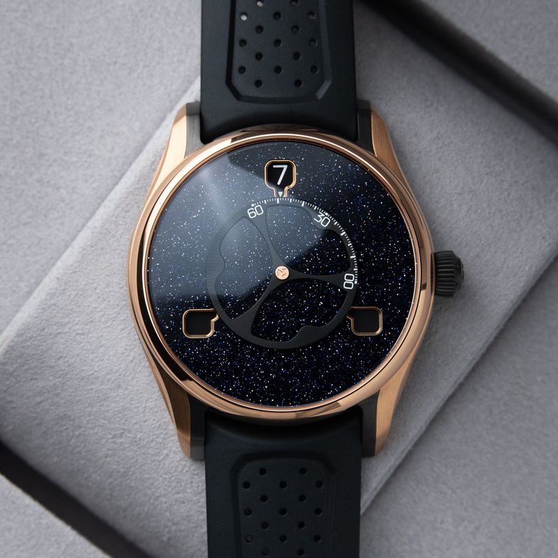 H.Moser & Cie. Pioneer Flying Hours UNWORN 2026 Limited Edition Red Gold Aventurine