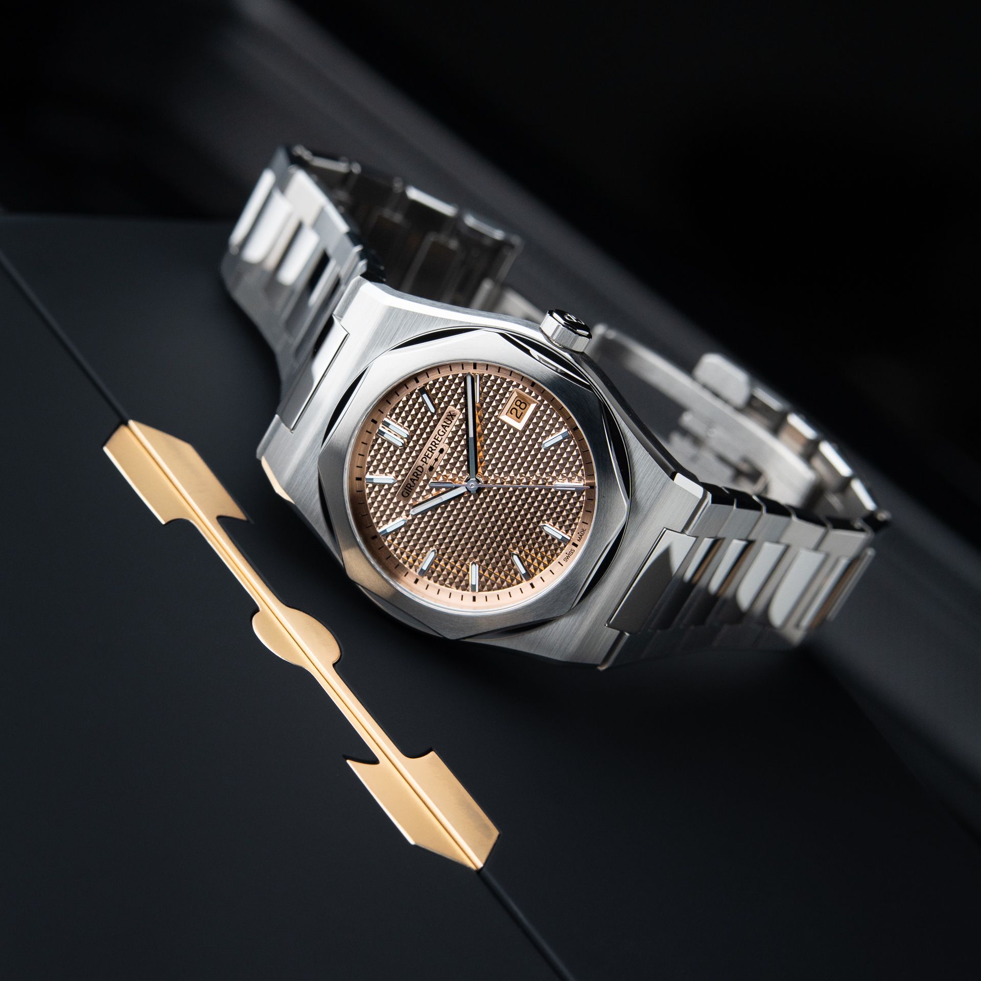 Girard Perregaux Laureato Fifty 50 UNWORN 2026 Rose Gold Dial Steel 39mm