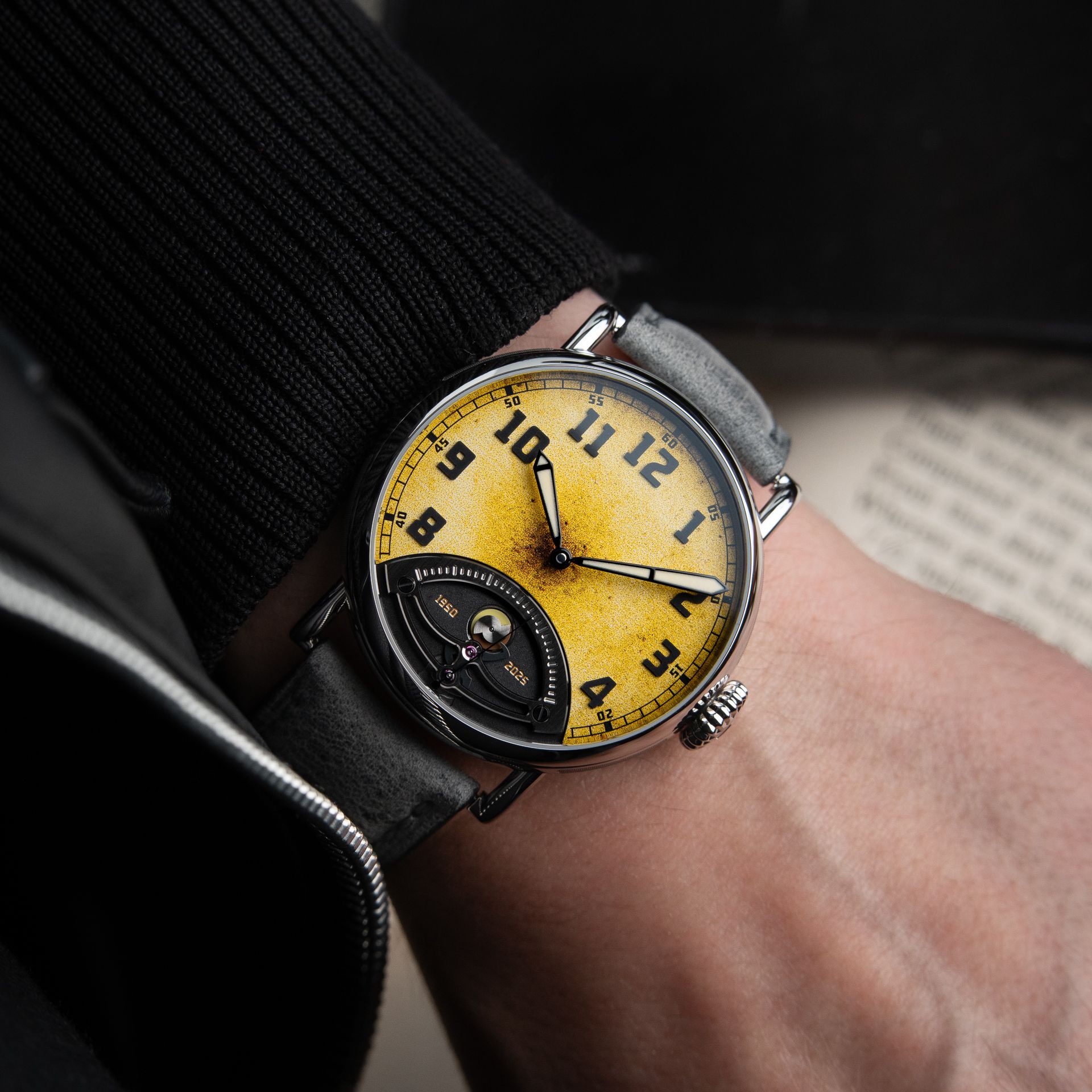 H.Moser & Cie. Heritage Retrograde Seconds RARE 11/2025 Limited Edition Yellow