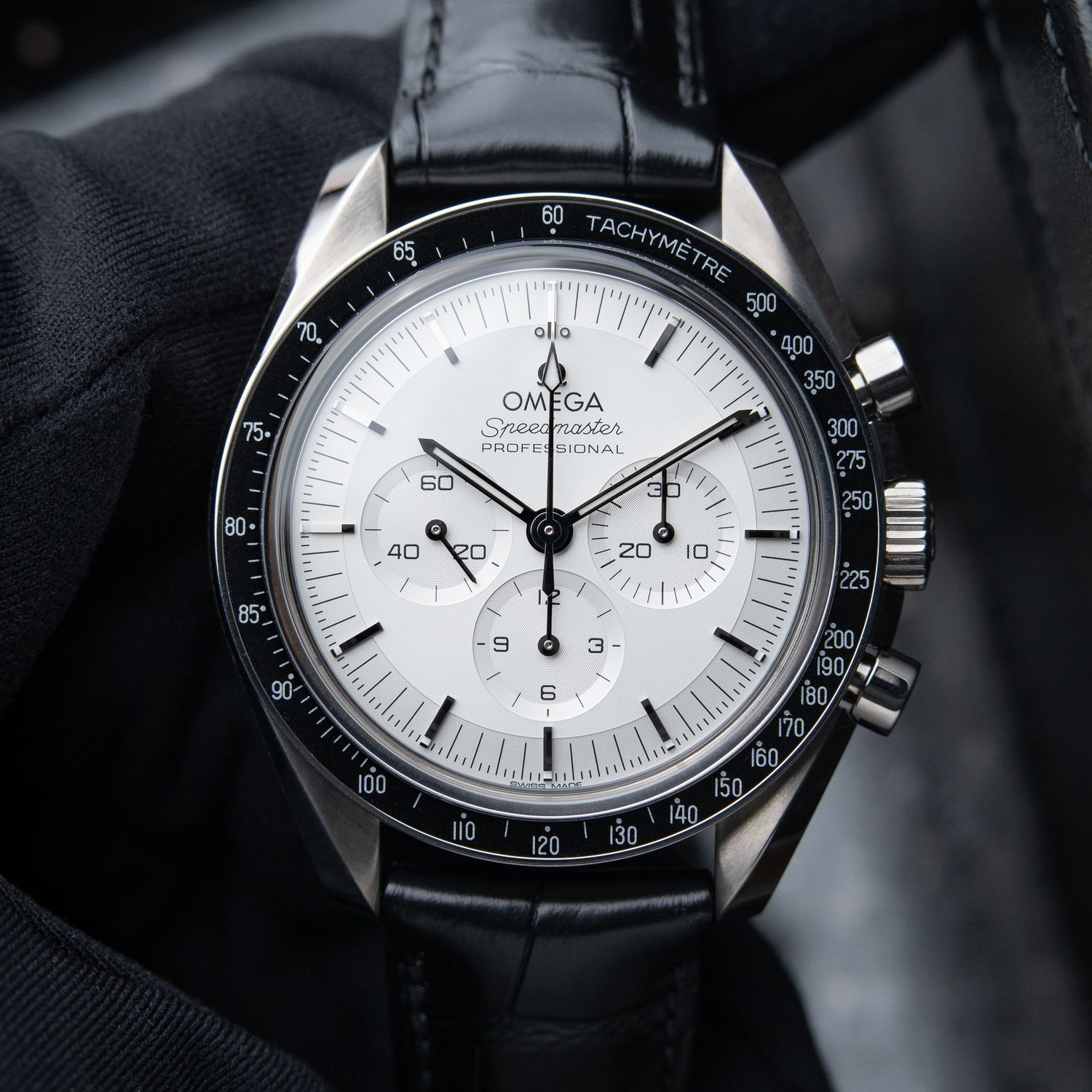 Omega Speedmaster Moonwatch Professional 2026 Canopus Gold Chronograph 42 Omega Speedmaster Moonwatch Professional 2026 Canopus Gold Chronograph 42