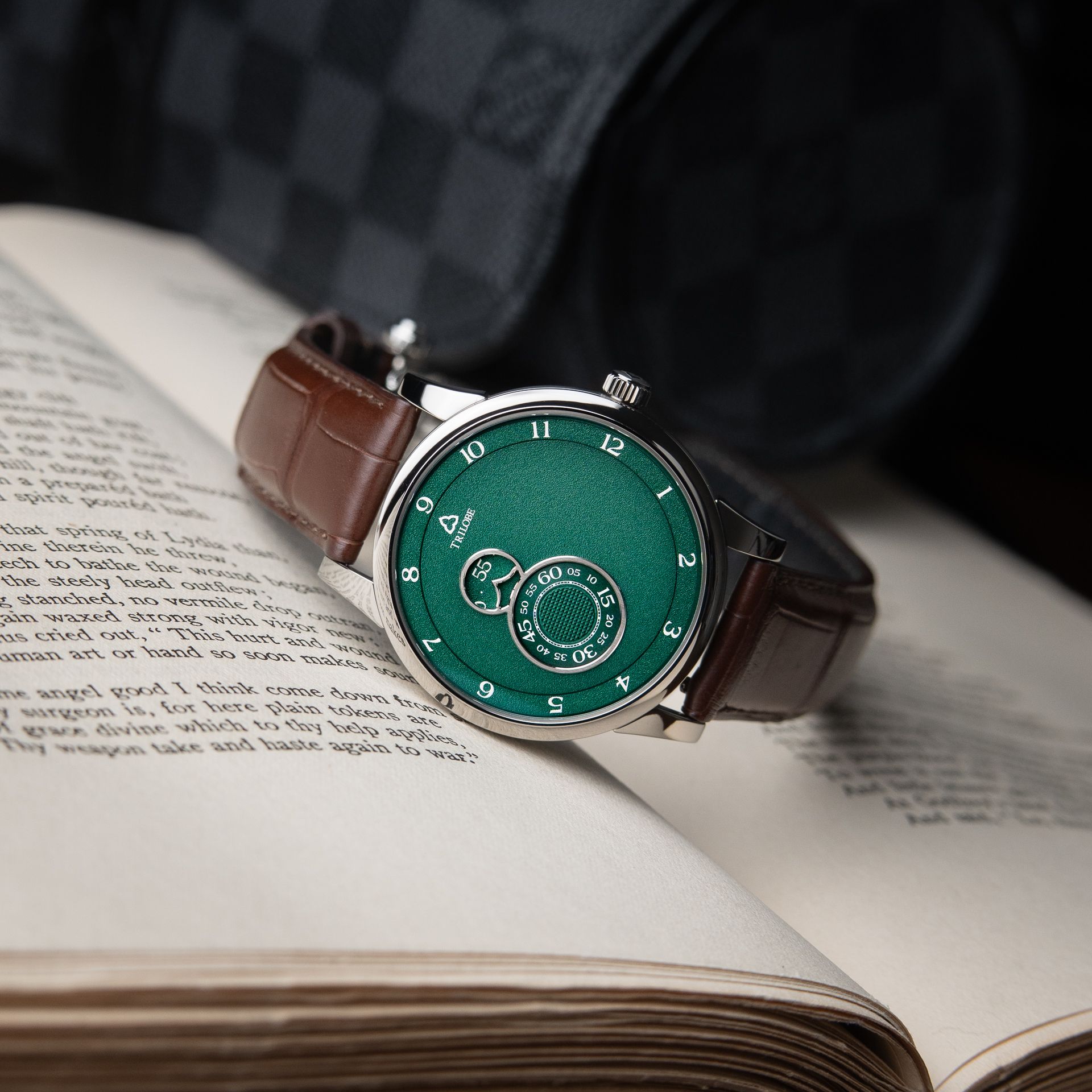 Trilobe Nuit Fantastique RARE Grained Green Dial Titanium Micro-Rotor 40.5
