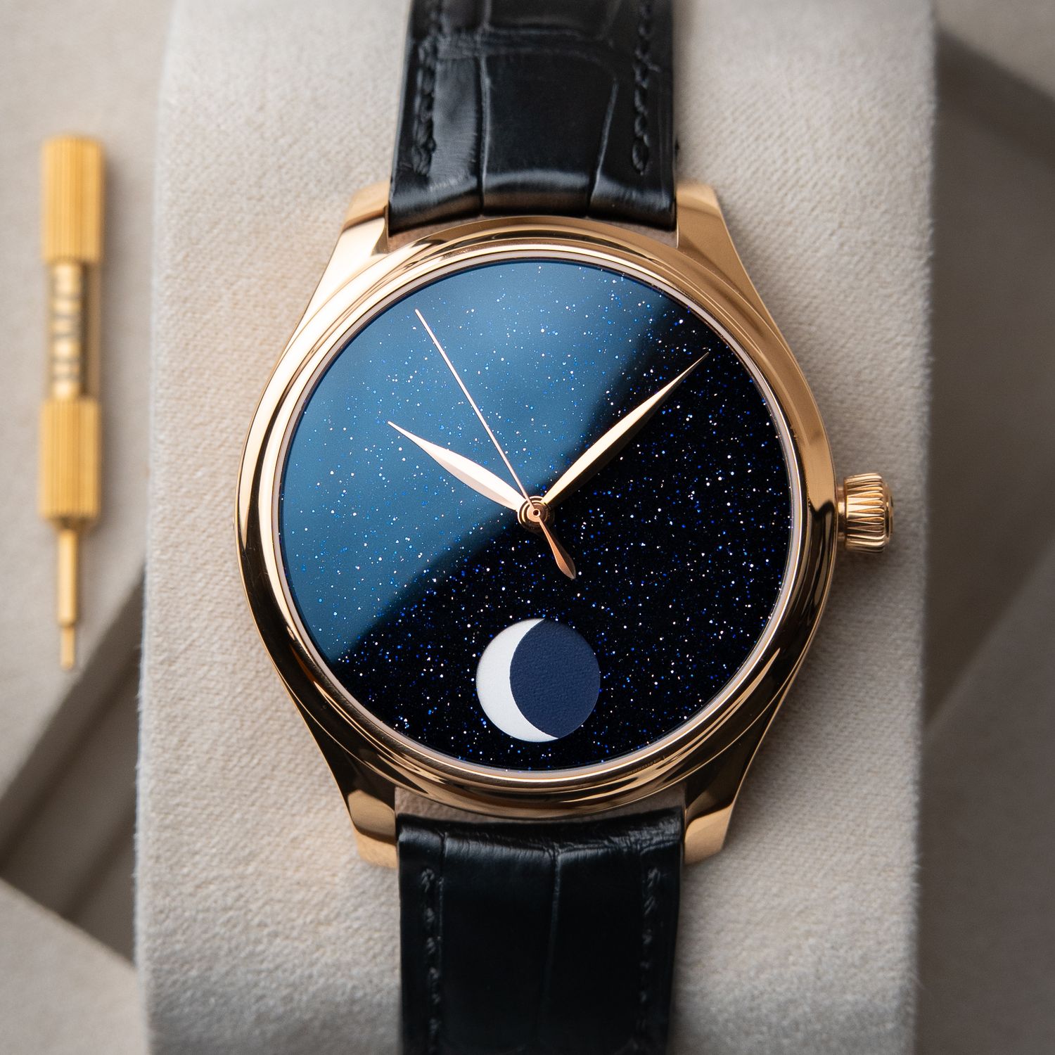 H.Moser & Cie. Endeavour Perpetual Moon Limited Edition Aventurine Rose Gold 7 Day H.Moser & Cie. Endeavour Perpetual Moon Limited Edition Aventurine Rose Gold 7 Day