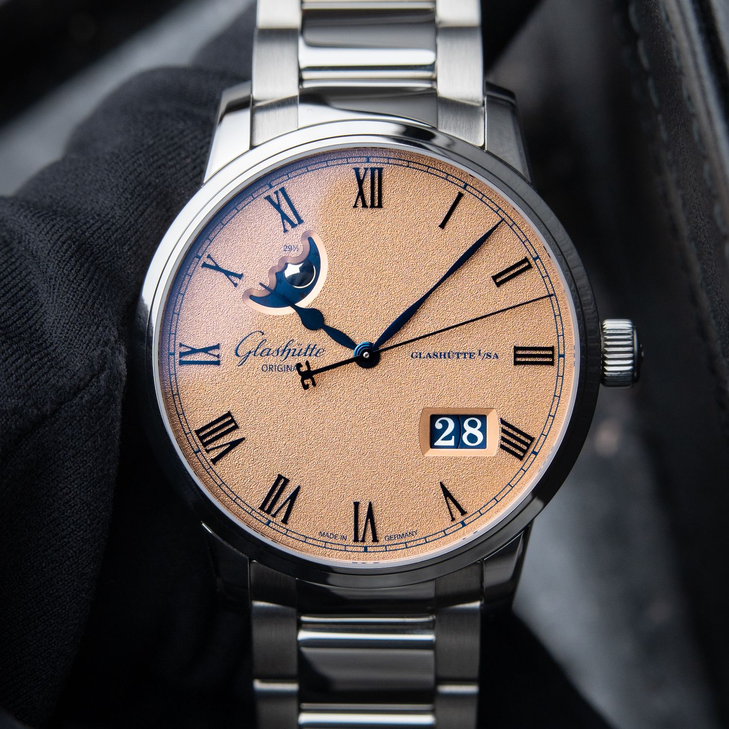 Glashütte Original Senator Excellence 2025 Panorama Date Moon Phase Salmon Glashutte Glashütte Original Senator Excellence 2025 Panorama Date Moon Phase Salmon Glashutte