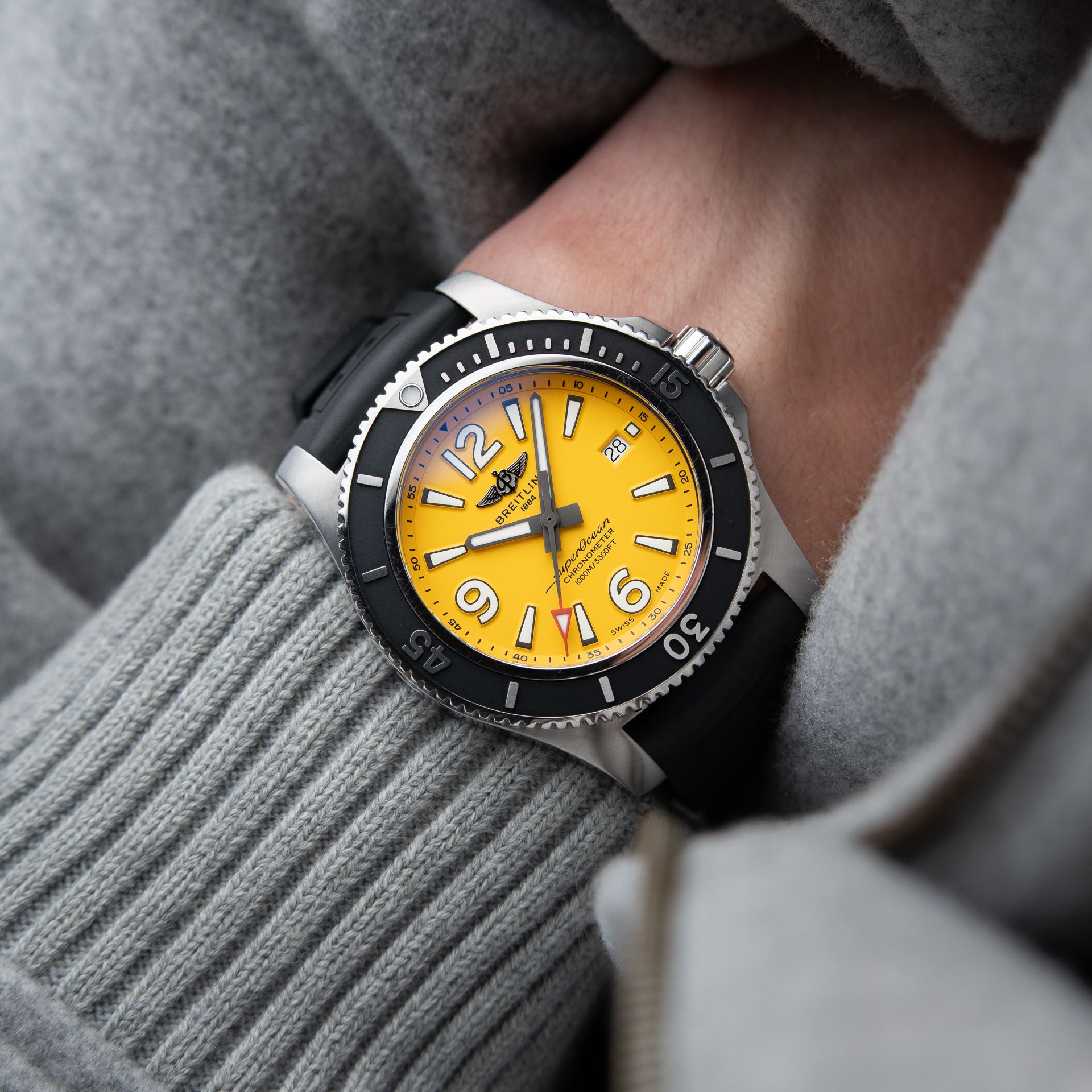 Breitling Superocean Automatic 44 Yellow Dial 1000M Diver Steel Rubber Set