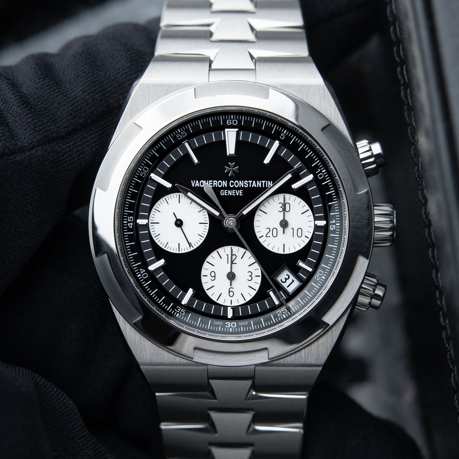 Vacheron Constantin Overseas 5520V STRAPS 2026 Black Chronograph Steel Vacheron Constantin Overseas 5520V STRAPS 2026 Black Chronograph Steel