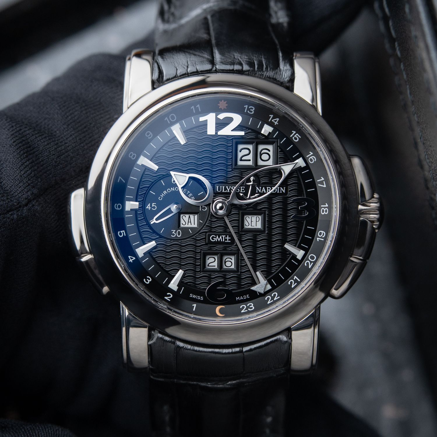 Ulysse Nardin GMT +/- Perpetual Calendar White Gold Black Dial 320-60-8/32 Ulysse Nardin GMT +/- Perpetual Calendar White Gold Black Dial 320-60-8/32